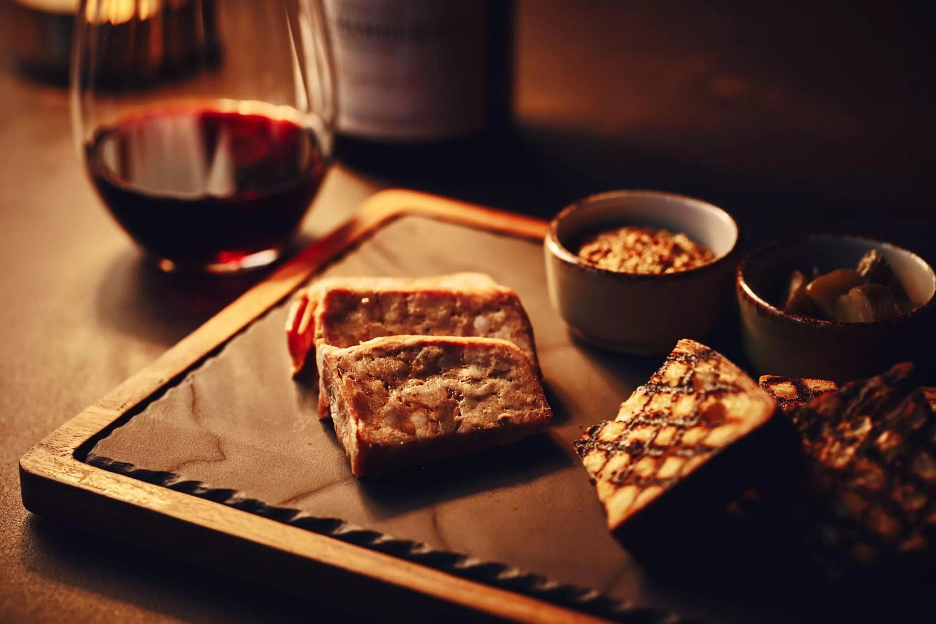 Restaurant/places to eat in voco Osaka Central by IHG