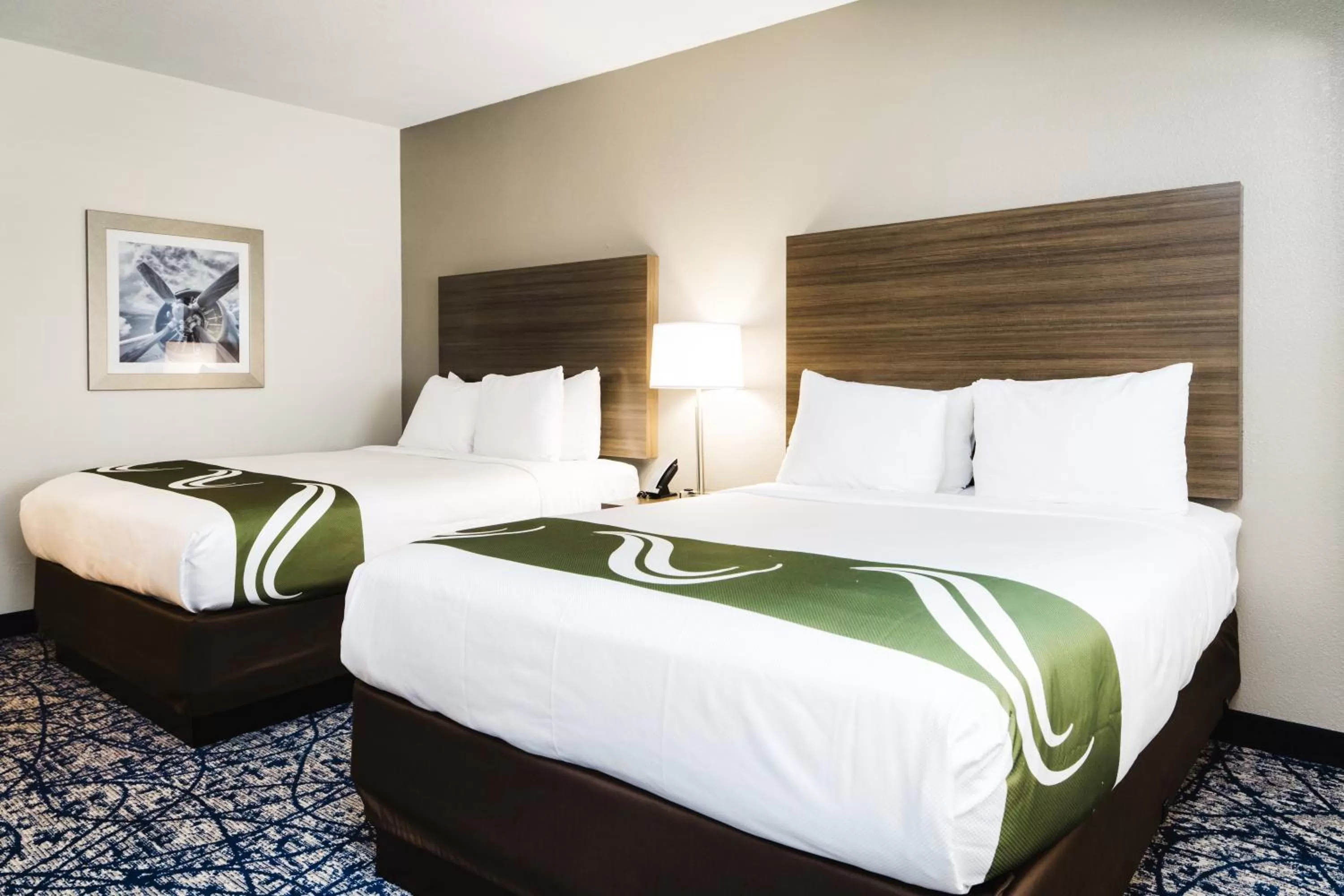 Bedroom, Bed in Quality Suites Houston Hobby Airport