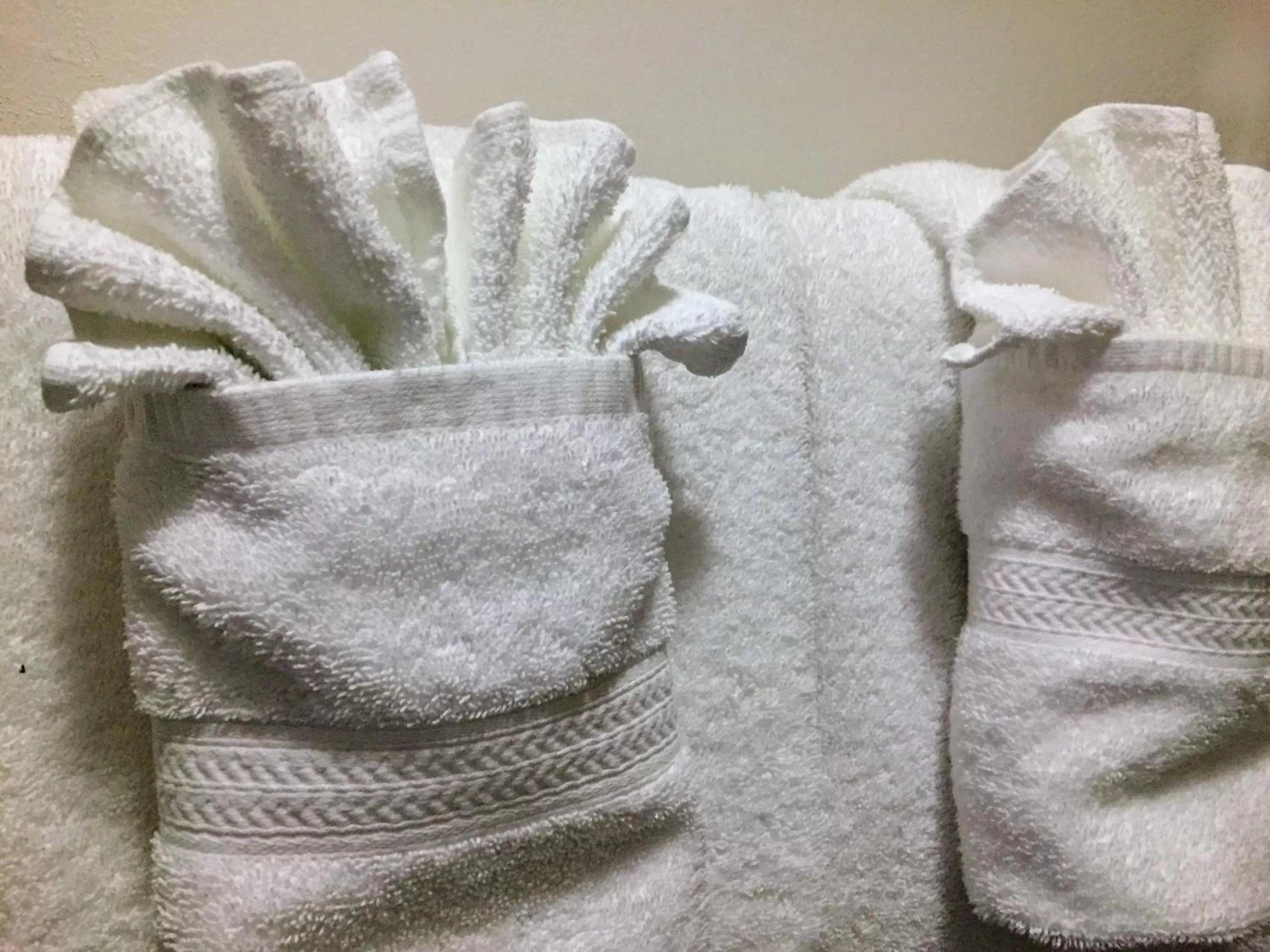 Bathroom, Bed in Pilgrim House