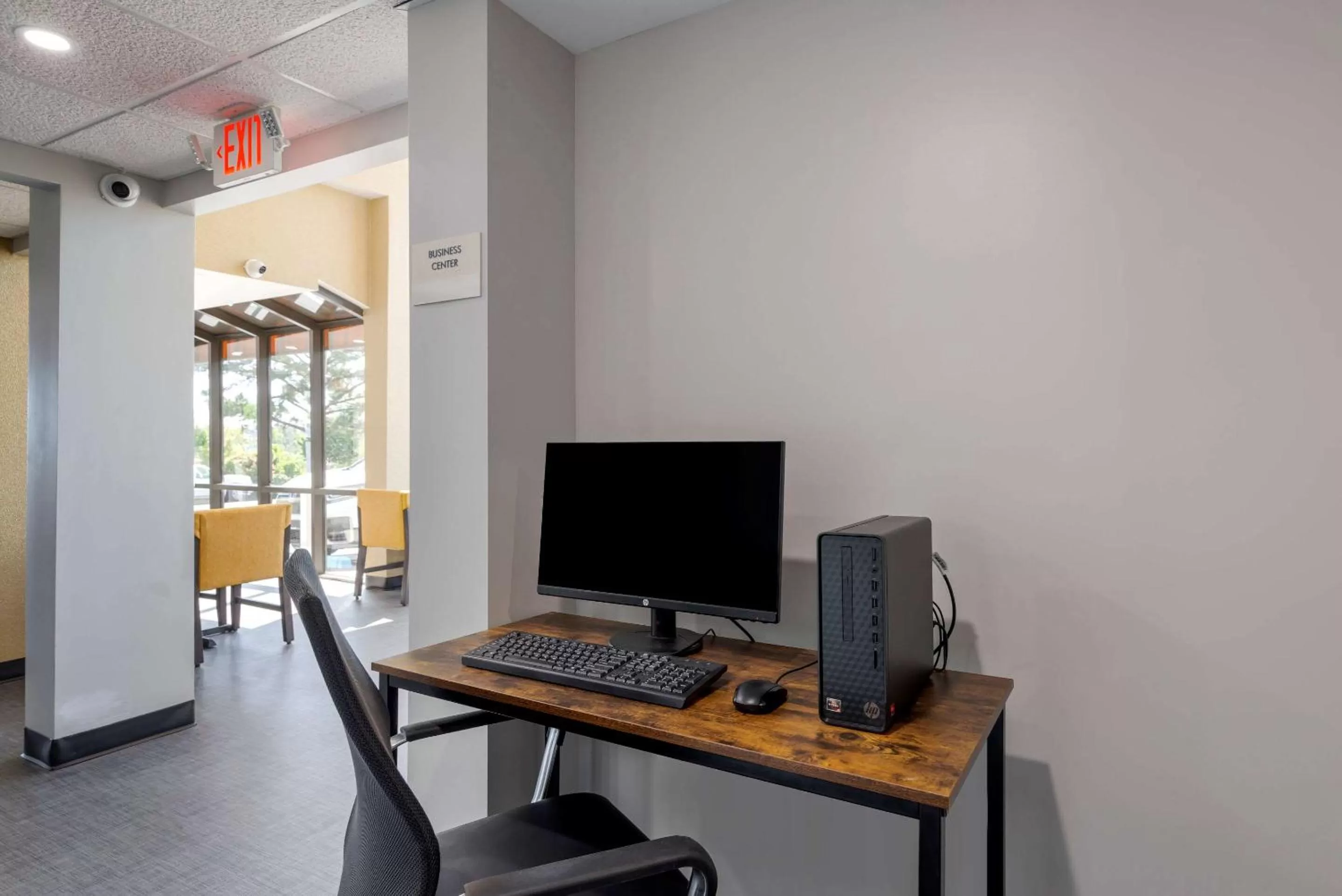 Business facilities in Clarion Pointe McDonough