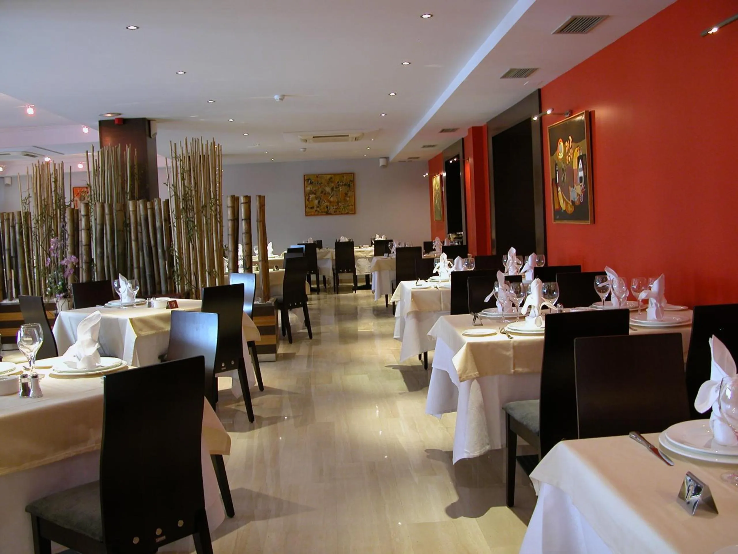 Restaurant/places to eat in Hotel Torre de Sila