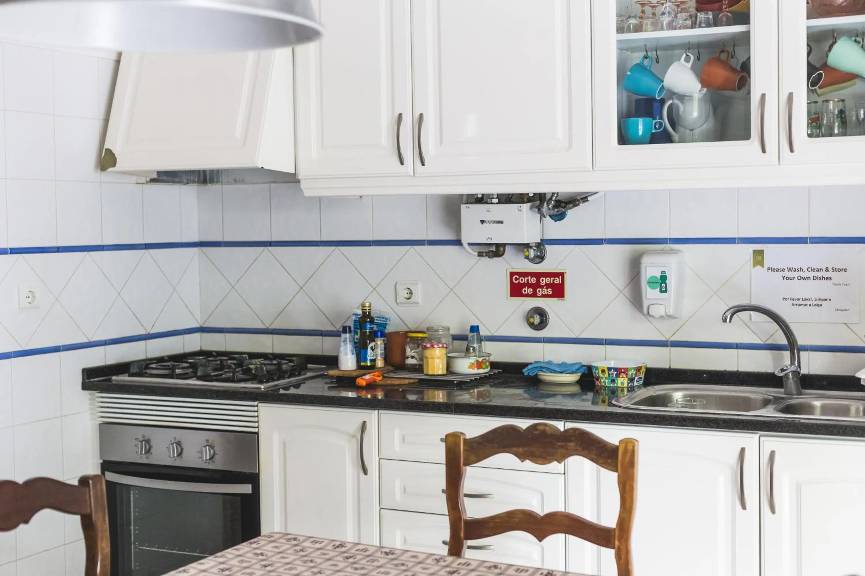 Kitchen or kitchenette in Ericeira Chill Hill Hostel & Private Rooms