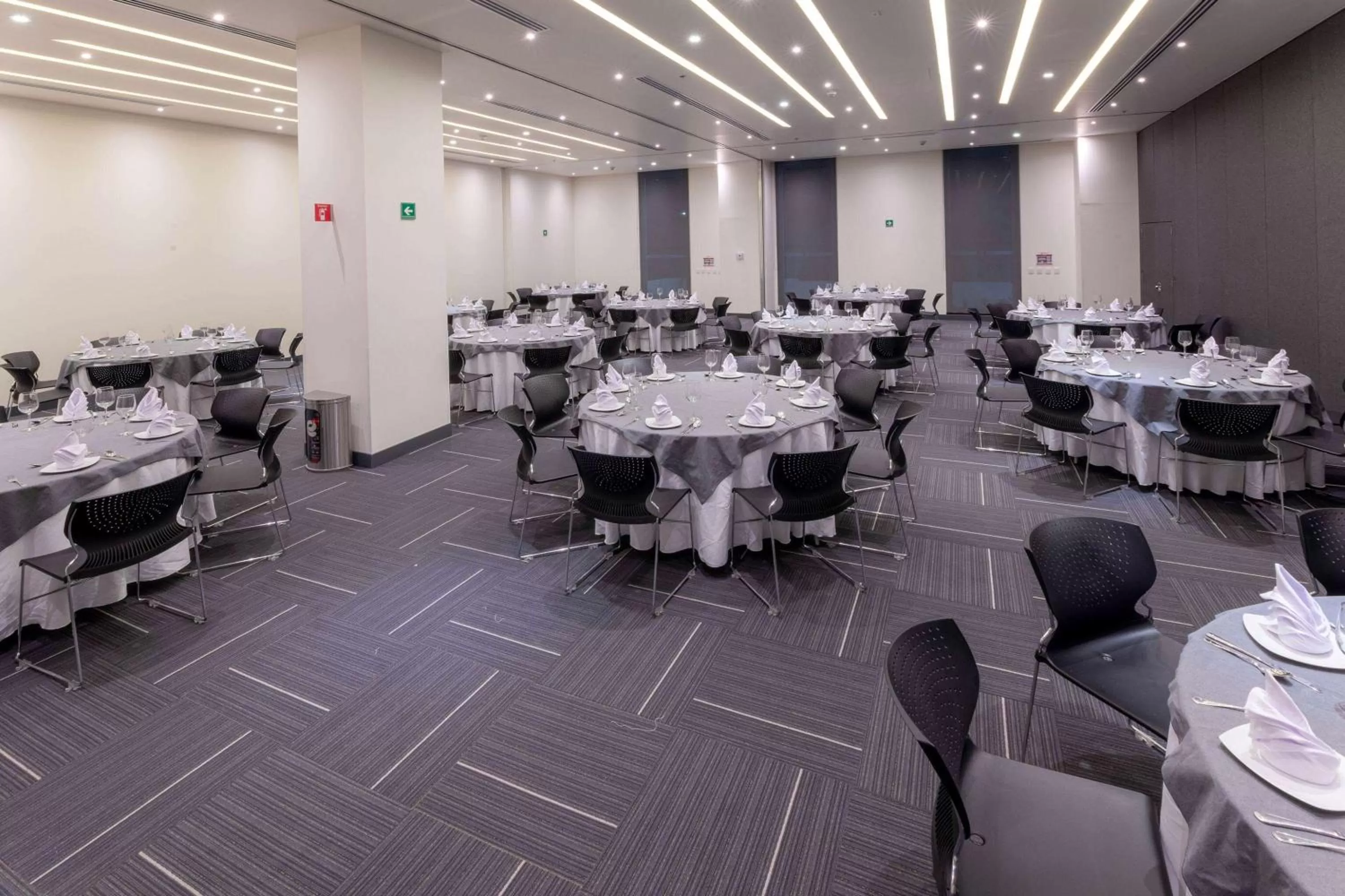 Meeting/conference room in Ramada Encore by Wyndham Guadalajara Aeropuerto