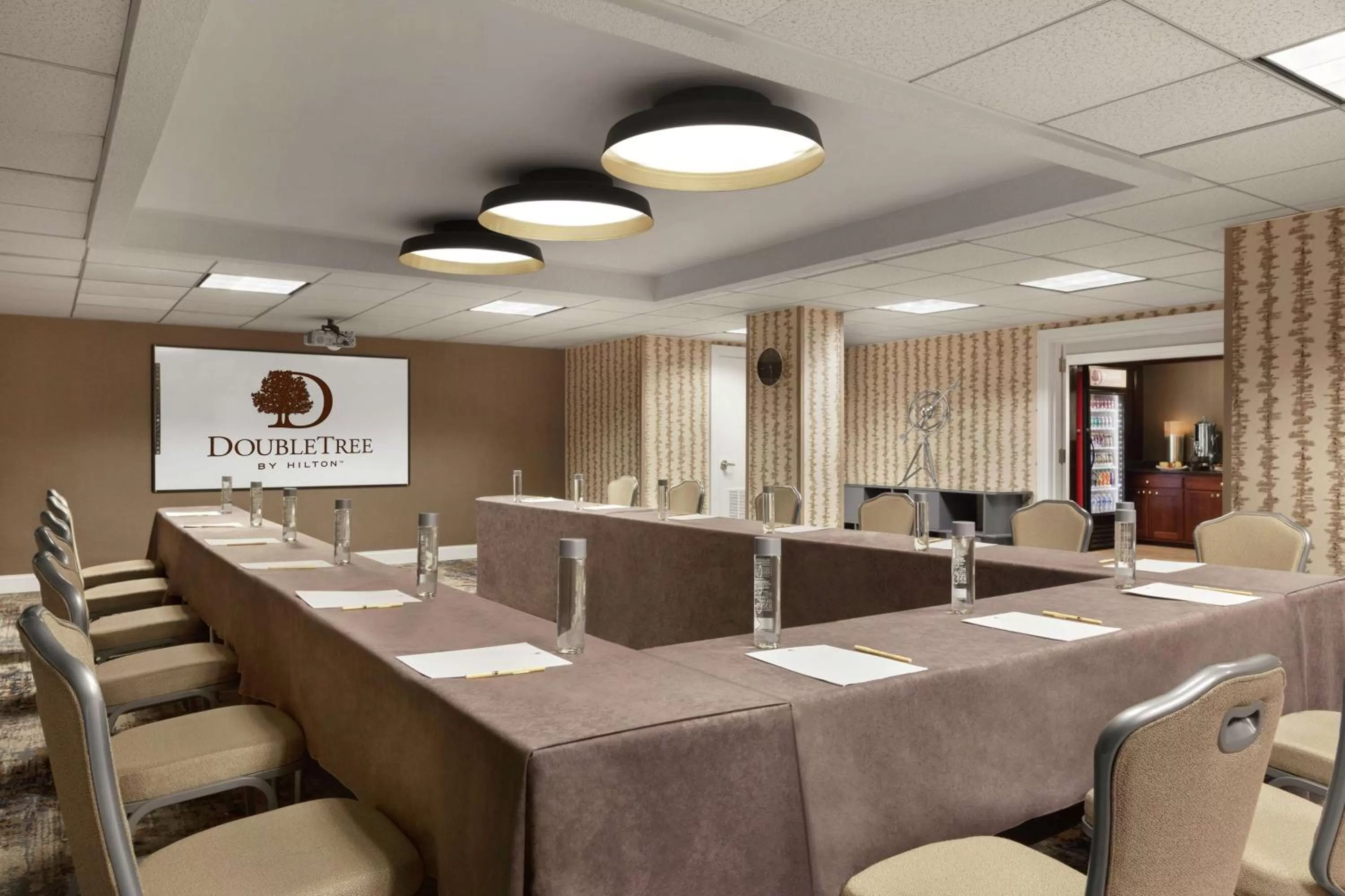 Meeting/conference room in DoubleTree by Hilton McLean Tysons