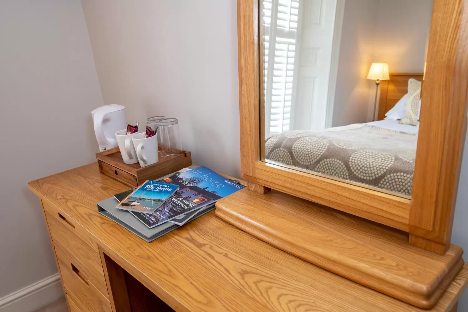 Coffee/tea facilities, Bed in The Lodge