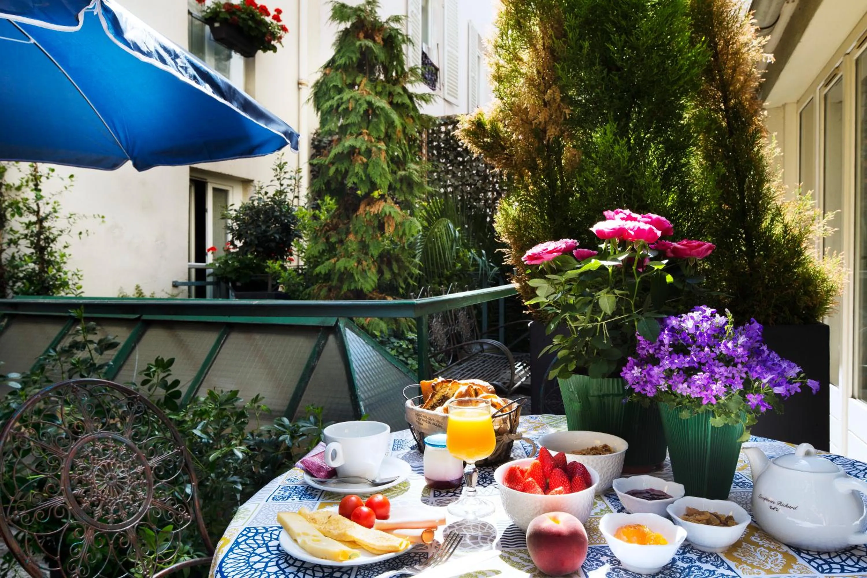Balcony/Terrace in Hotel Monceau Wagram