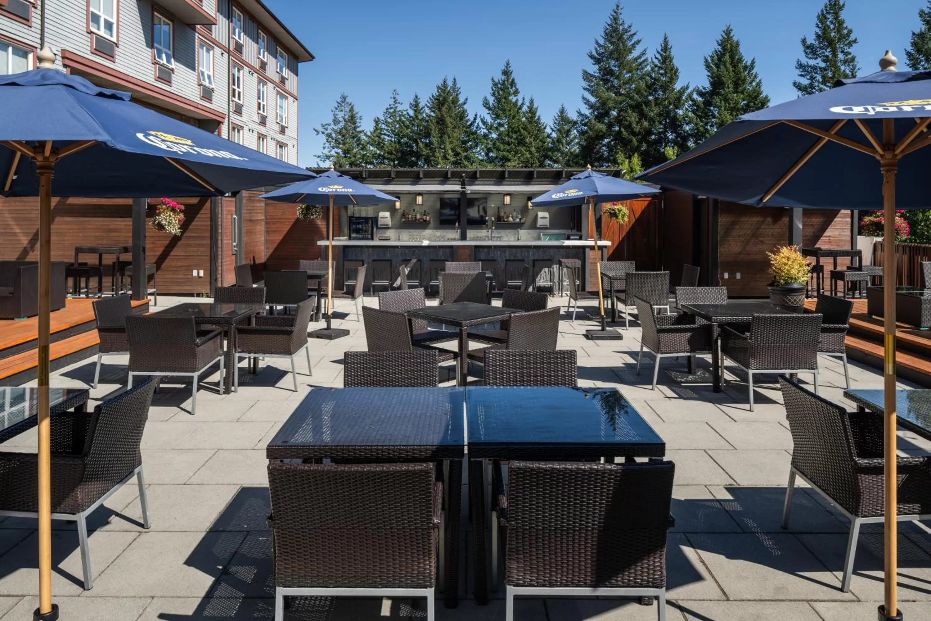 Patio in Four Points by Sheraton Victoria Gateway
