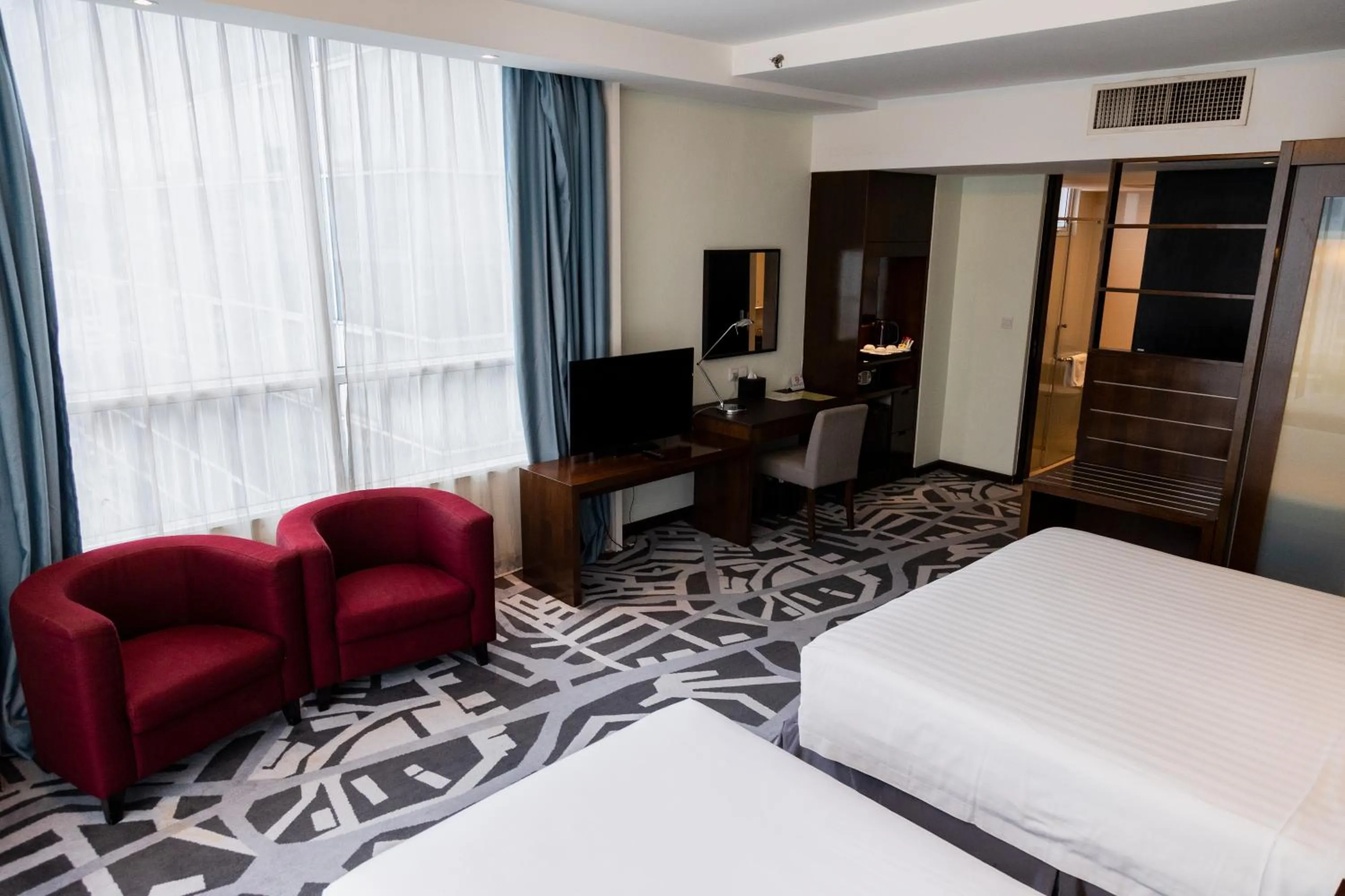 hair dresser, Bed in WP Hotel