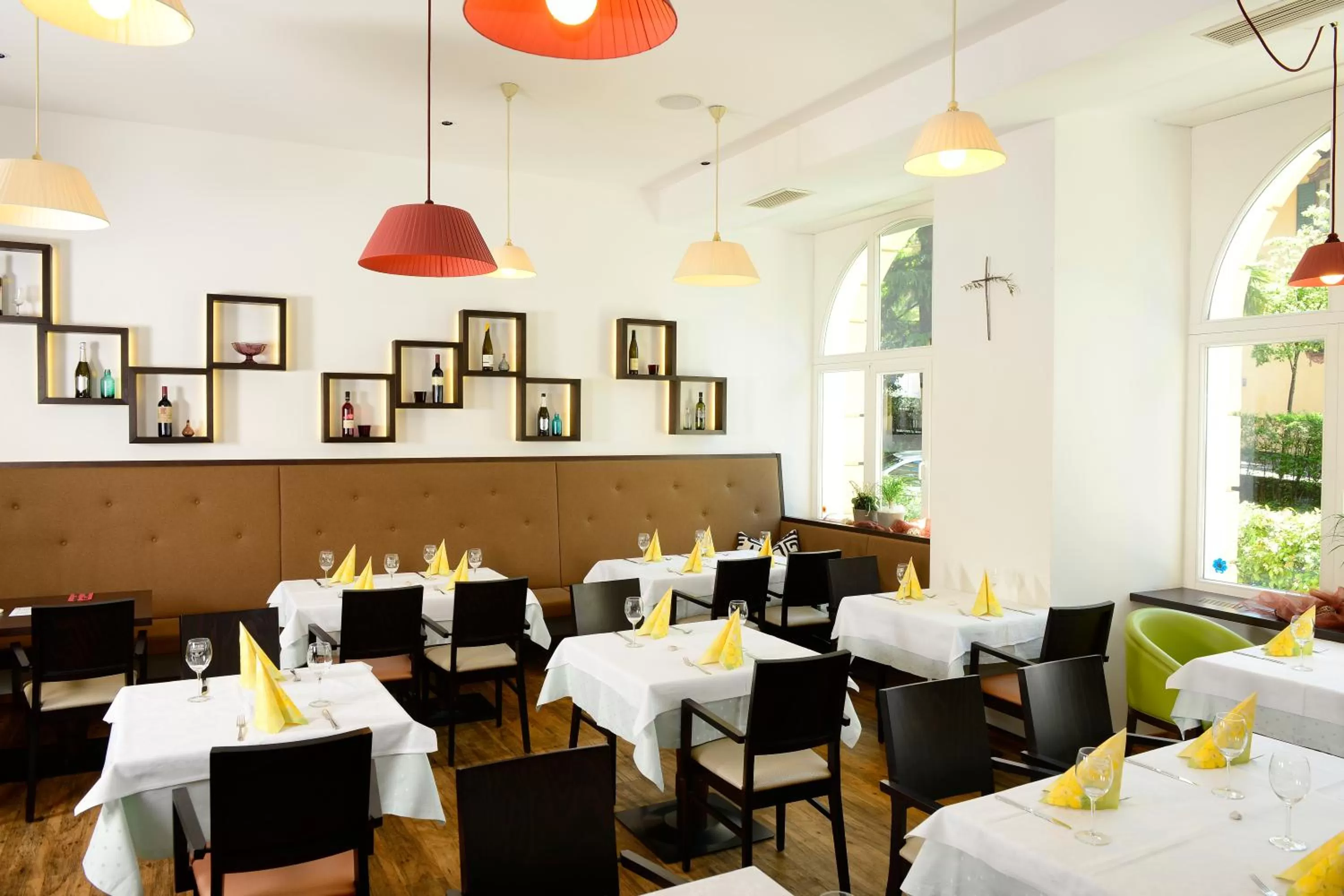 Restaurant/places to eat in Hotel Kolping