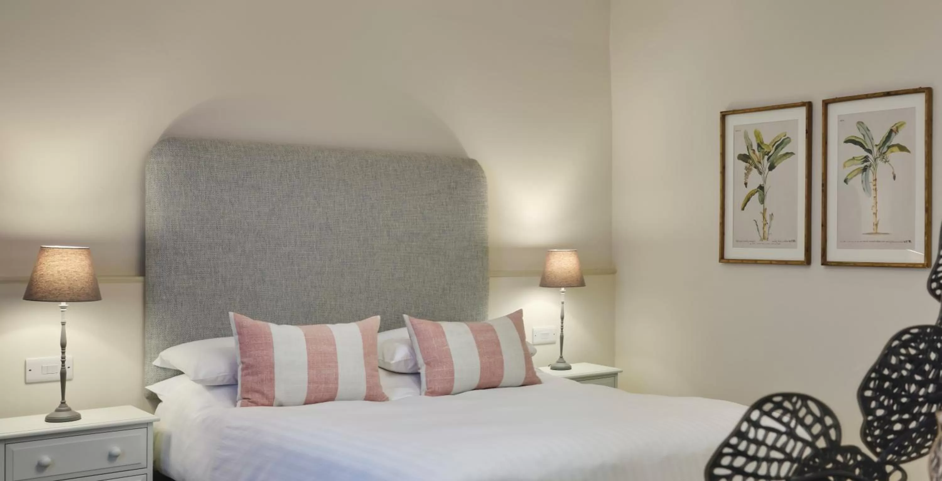 Bedroom, Bed in The George