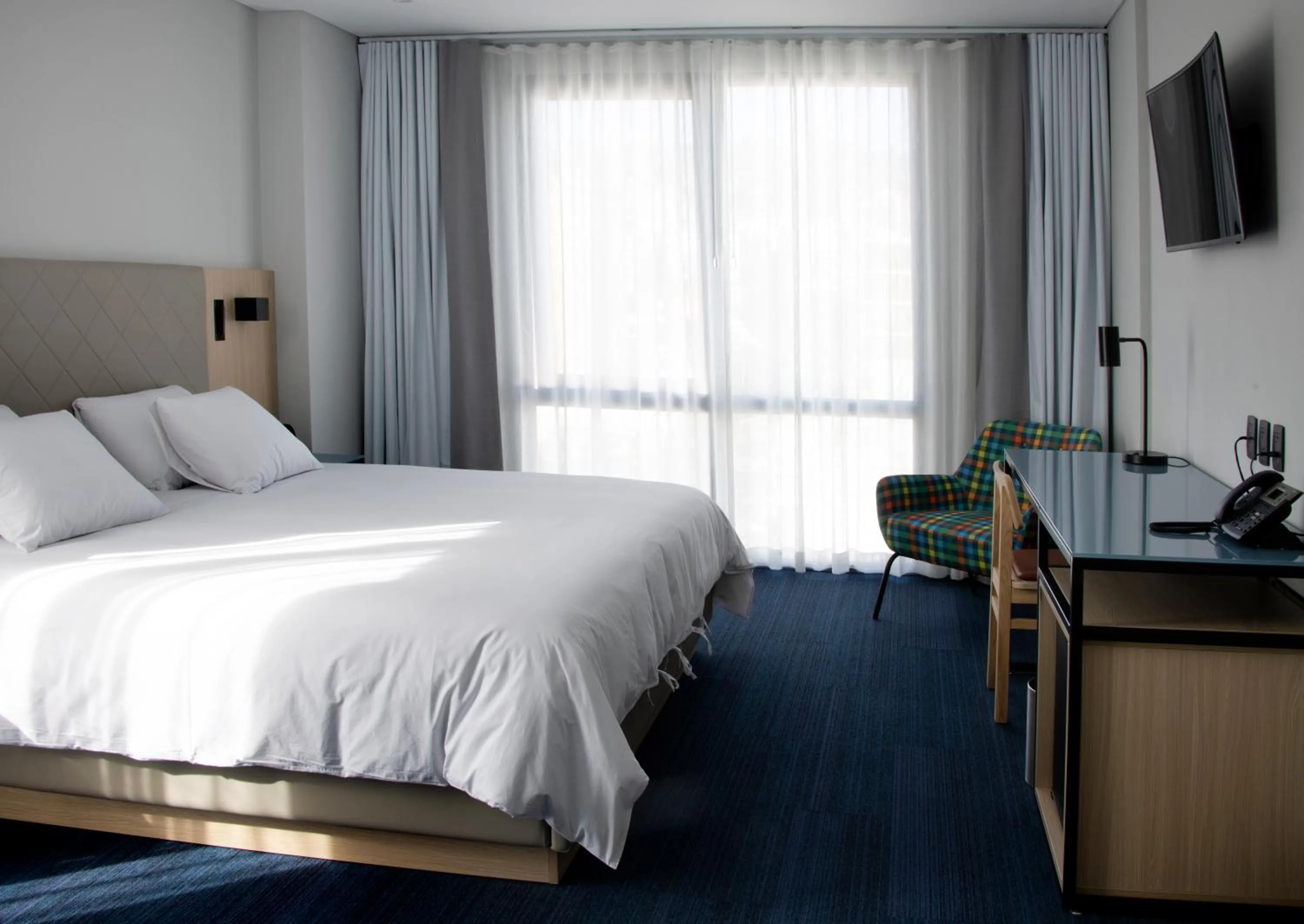 Photo of the whole room, Bed in Casa Grande Express