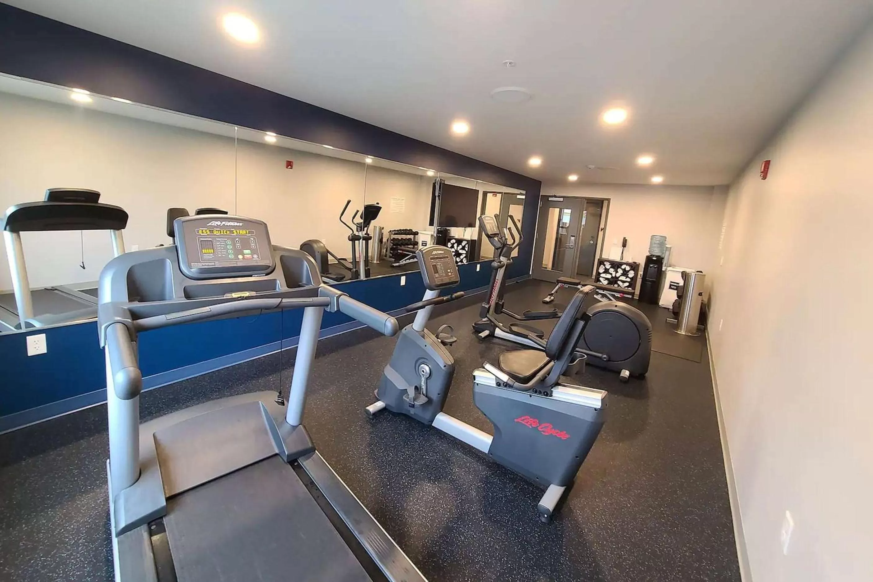 Fitness centre/facilities in Microtel Inn & Suites by Wyndham Rehoboth Beach