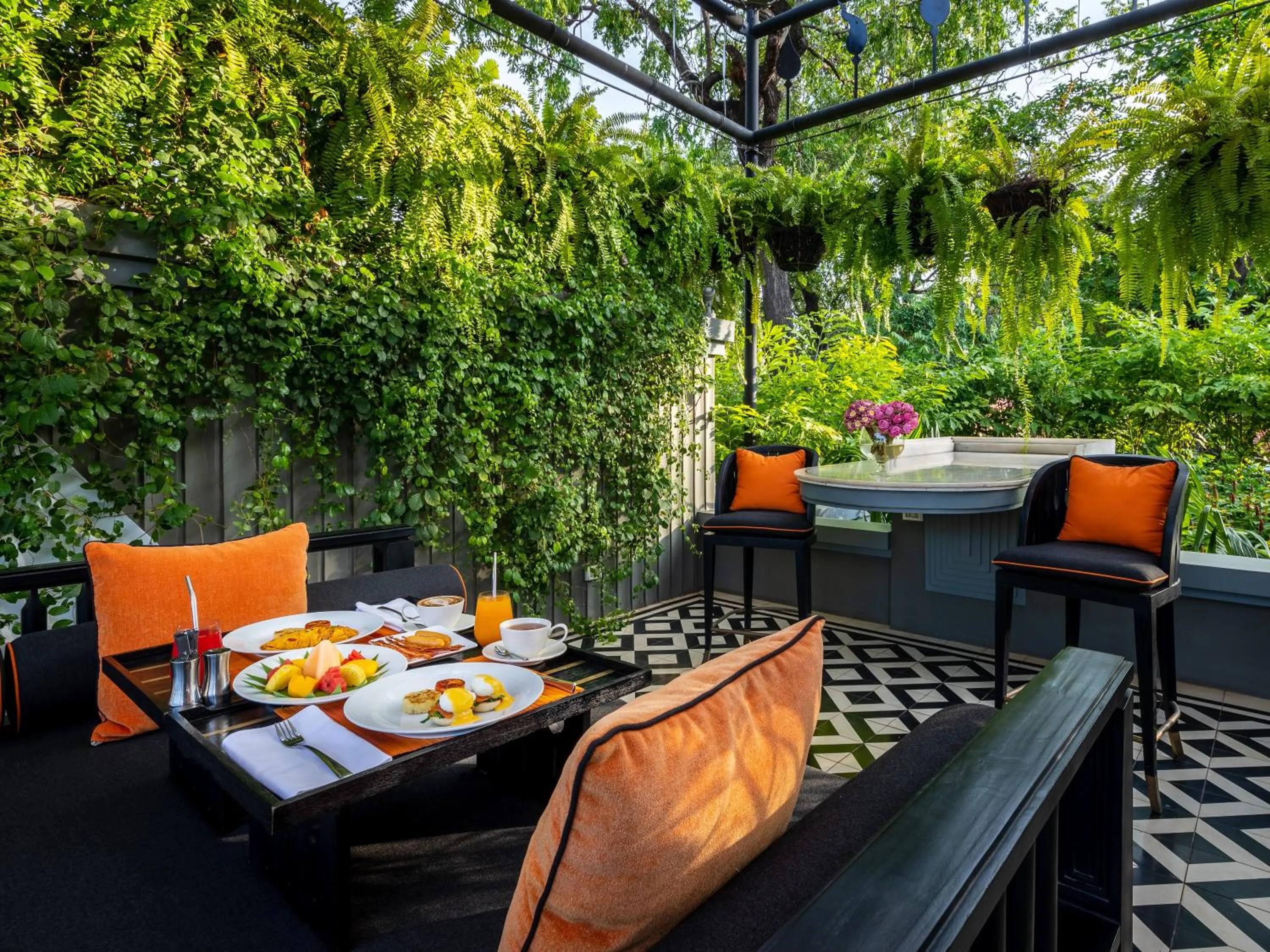 Breakfast in Bensley Collection Pool Villas - Shinta Mani Angkor