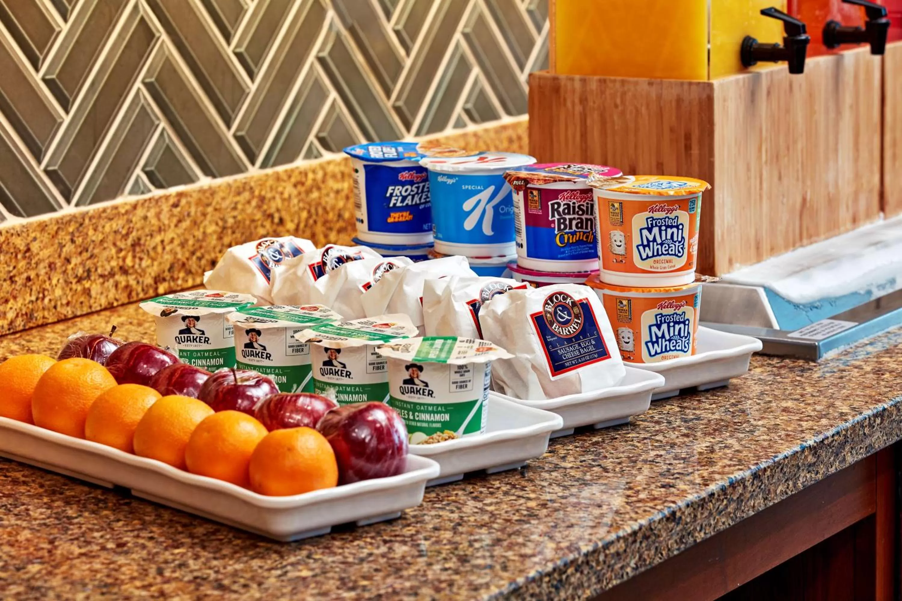 Restaurant/places to eat in Hyatt Place Los Angeles / LAX / El Segundo