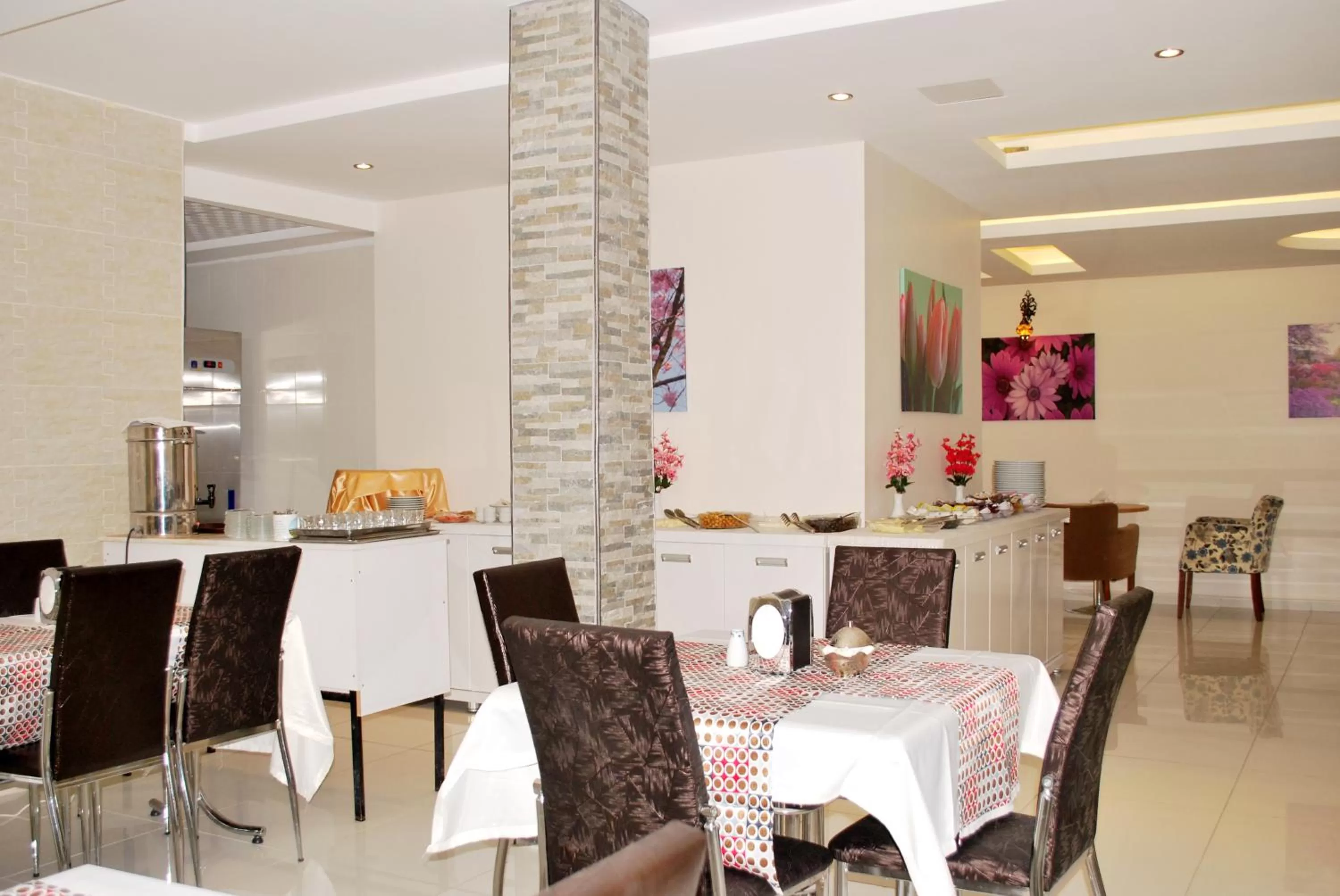 Restaurant/places to eat in Köprücü Hotel