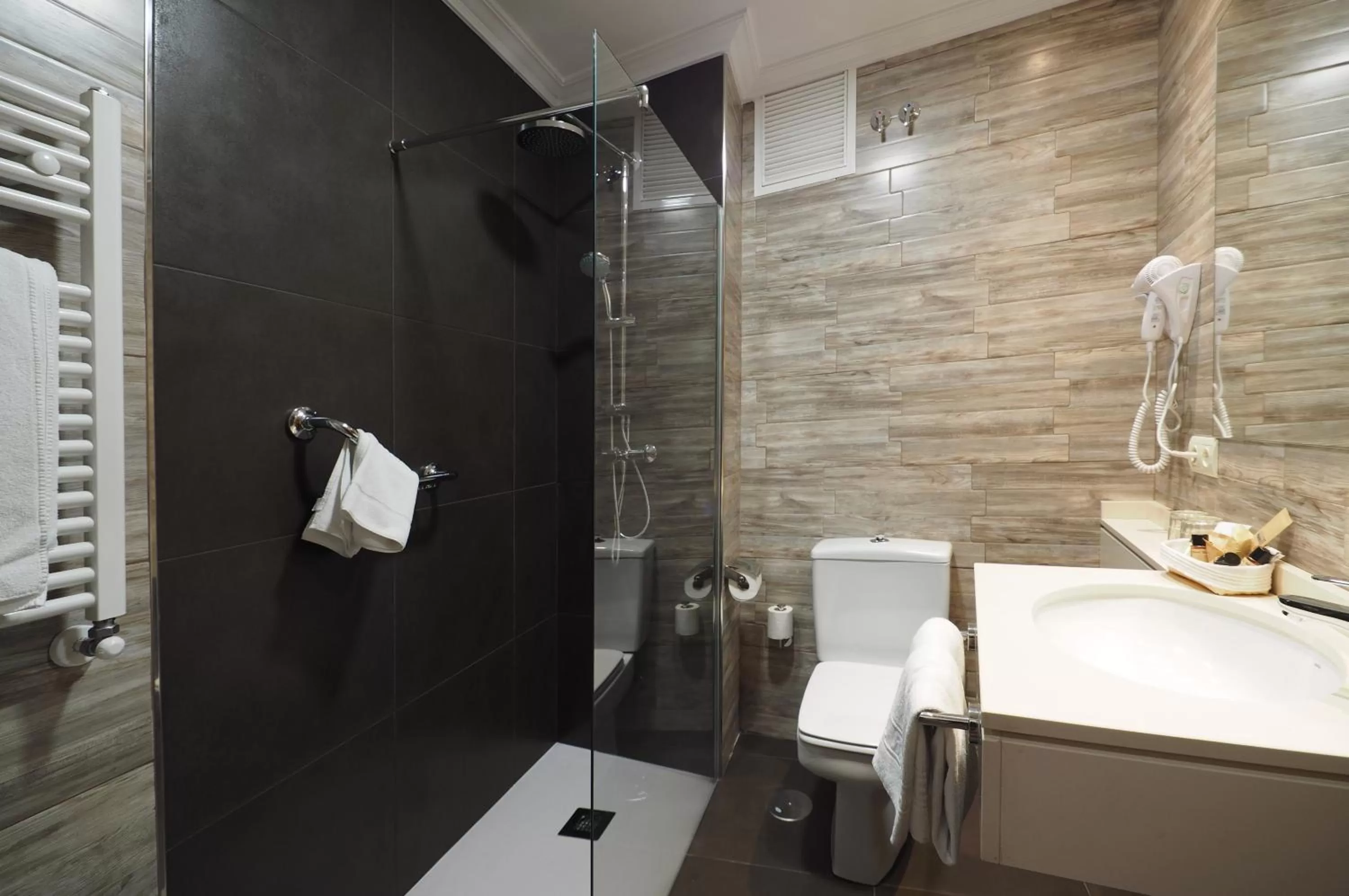 Bathroom in Rias Bajas