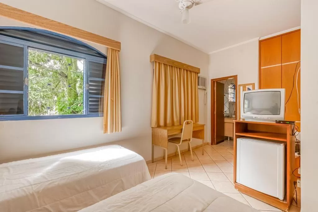 Bedroom, Bed in Jardin Park Hotel