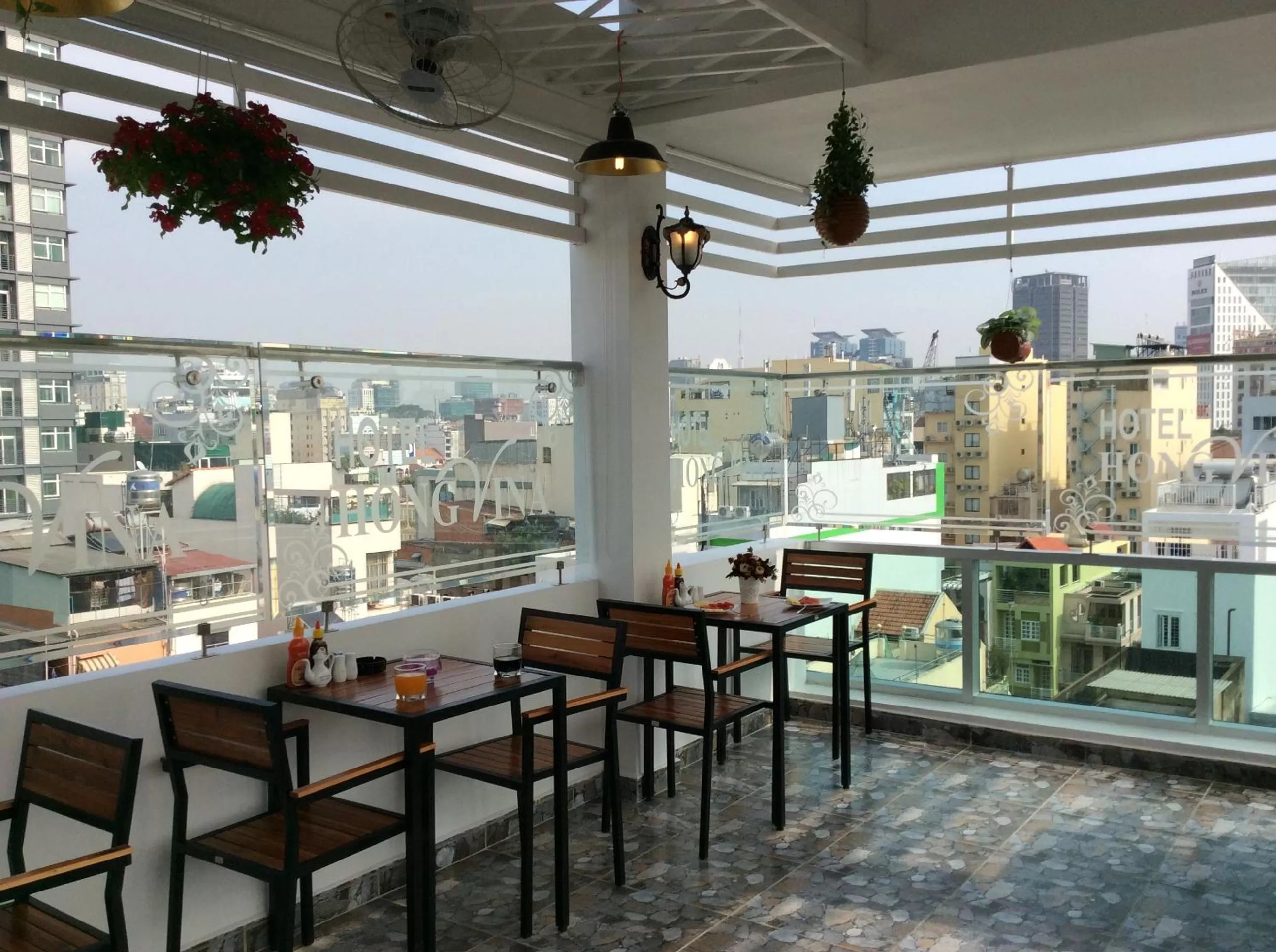 Restaurant/places to eat in Vân Anh Luxury