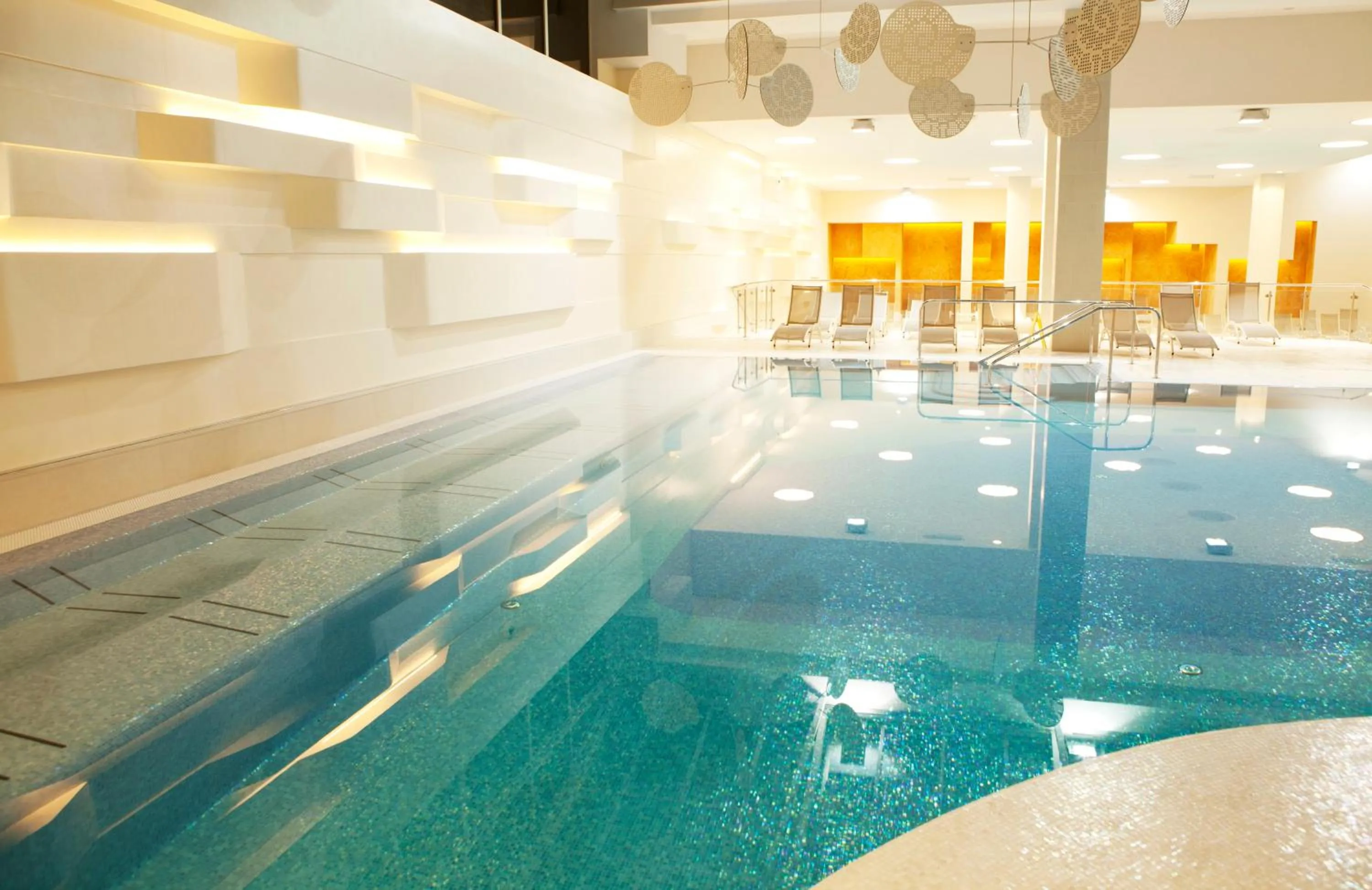 Swimming pool in Grand Hotel Portoroz 4* superior – Terme & Wellness LifeClass