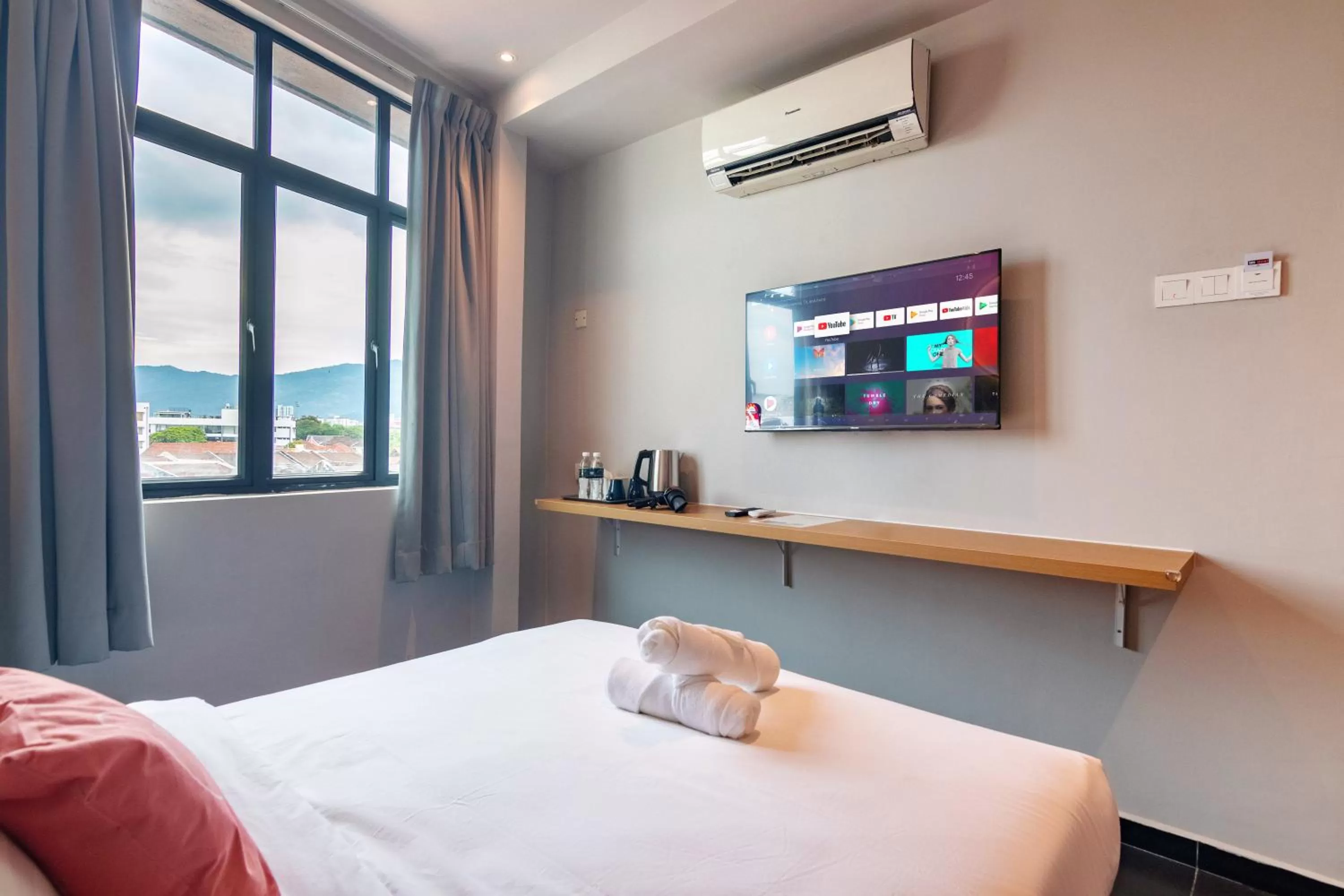 Bed in Ink Hotel by ALV