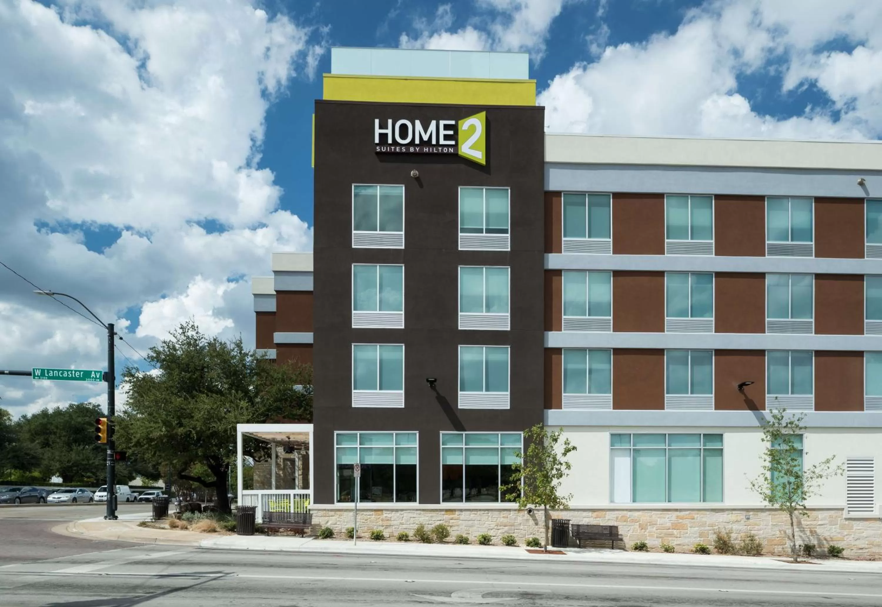 Property building in Home2 Suites by Hilton Fort Worth Cultural District