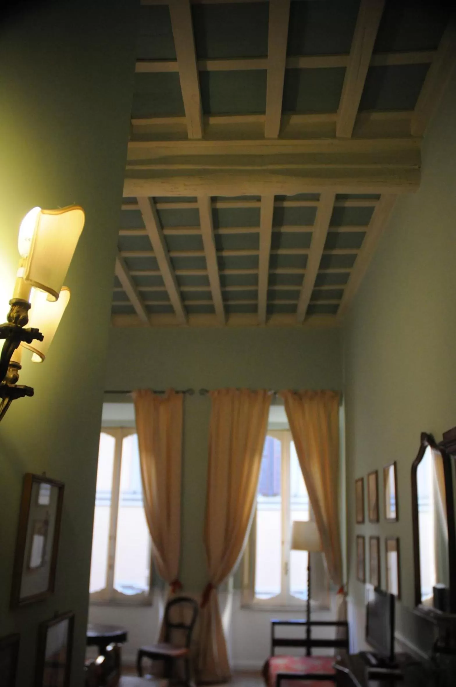 Decorative detail in Relais Teatro Argentina