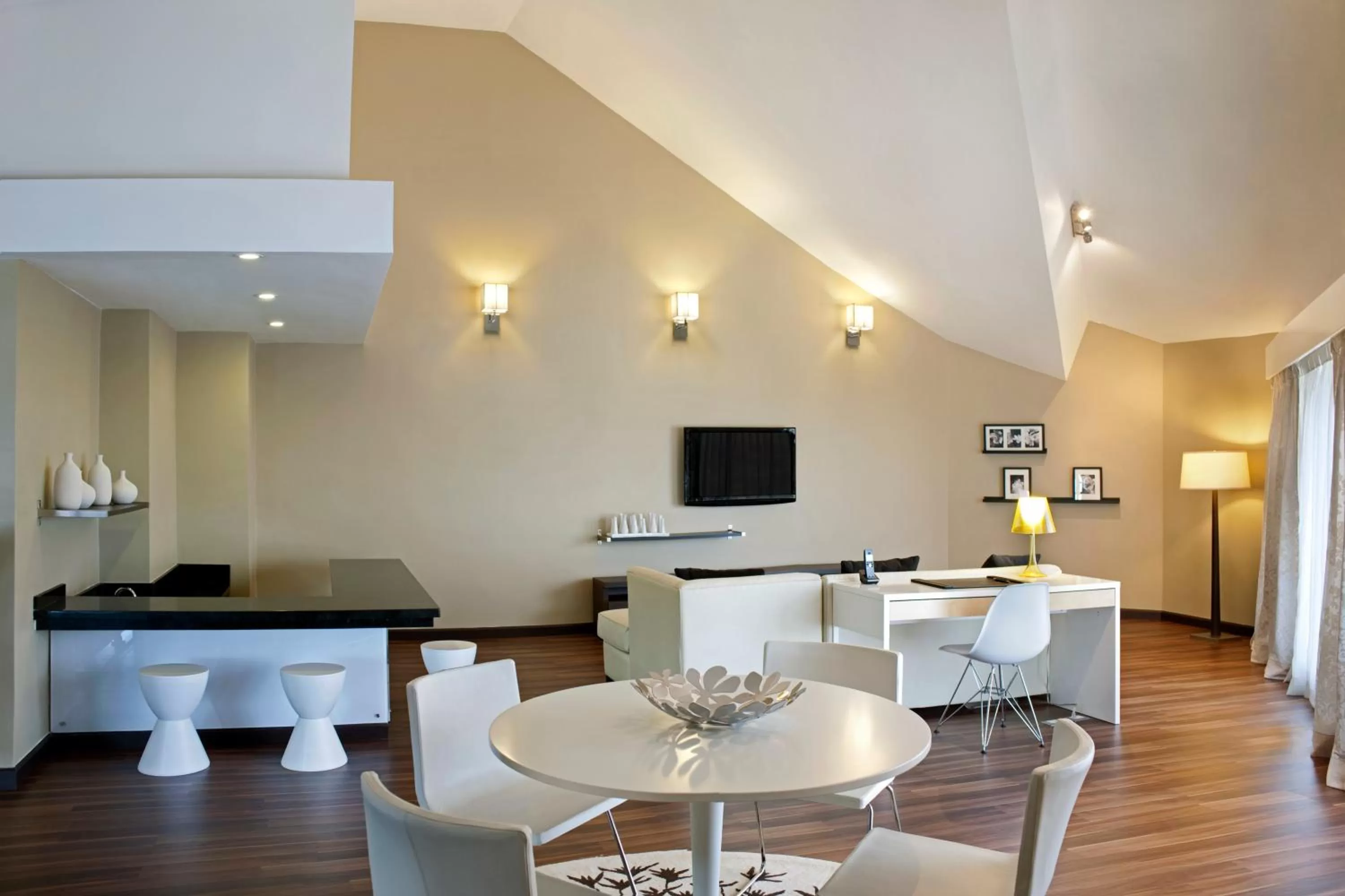 Bedroom in Crowne Plaza Santo Domingo by IHG