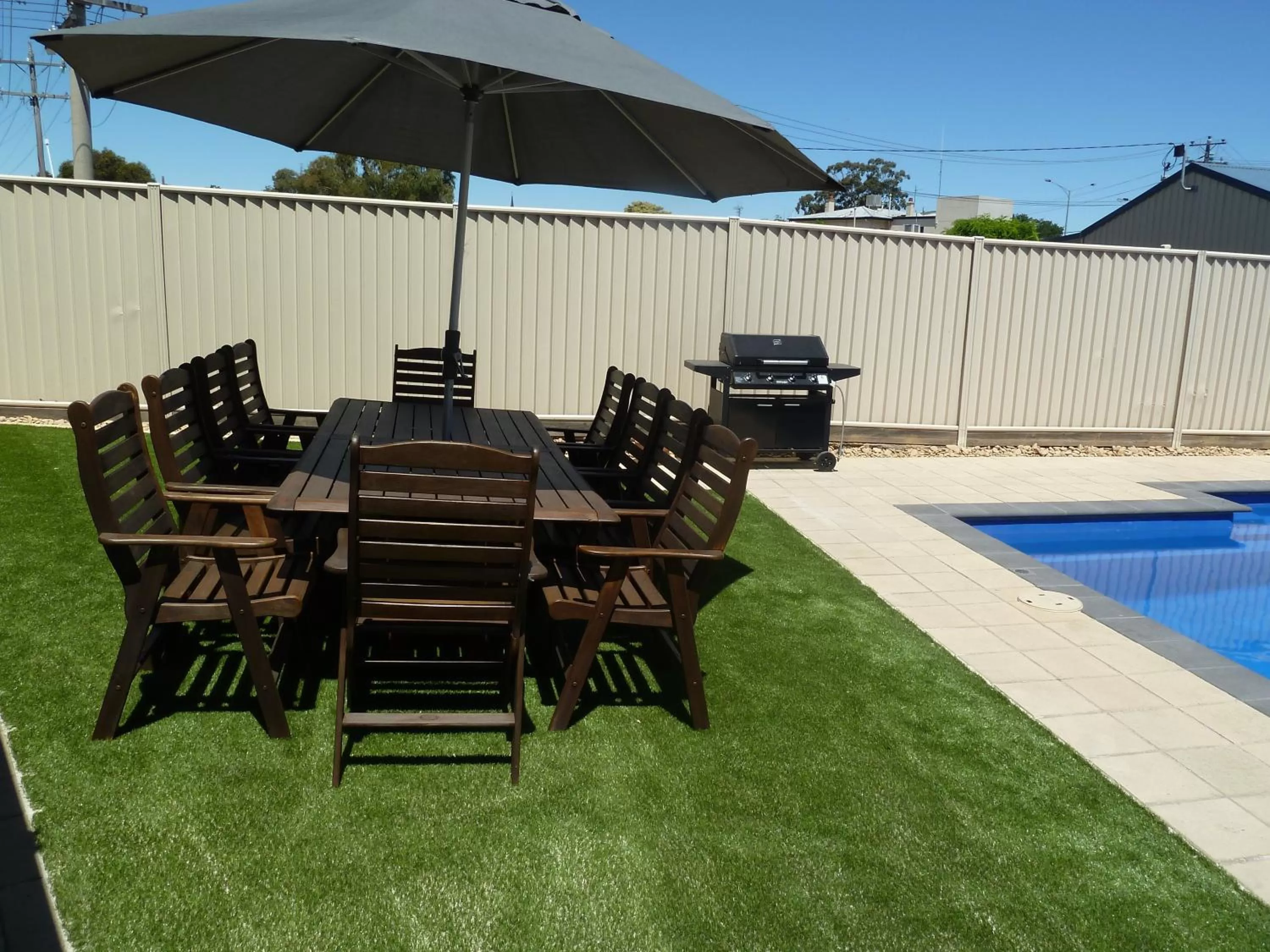 BBQ facilities in Ploughmans Motor Inn