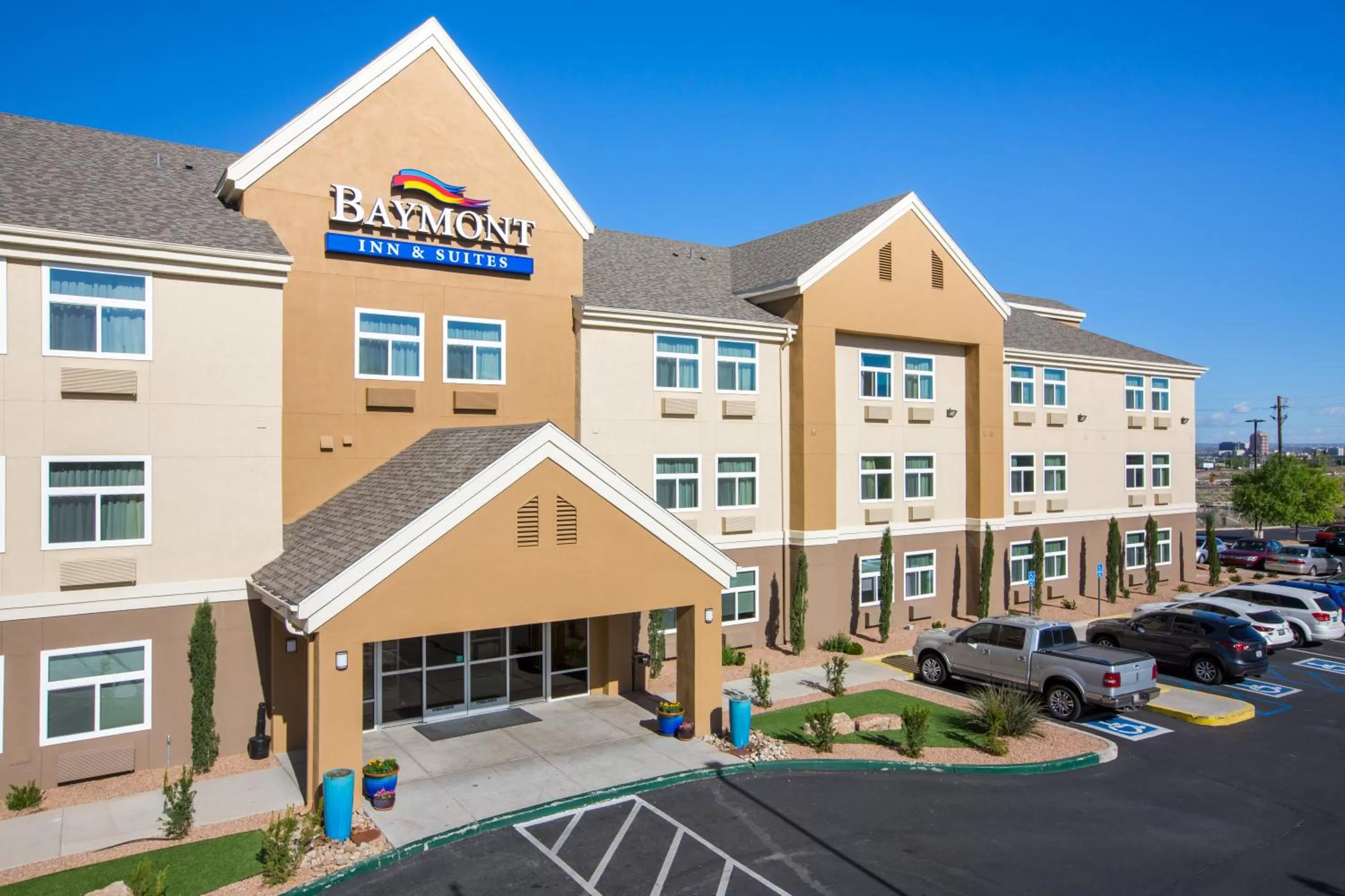 Property building in Baymont by Wyndham Albuquerque Airport