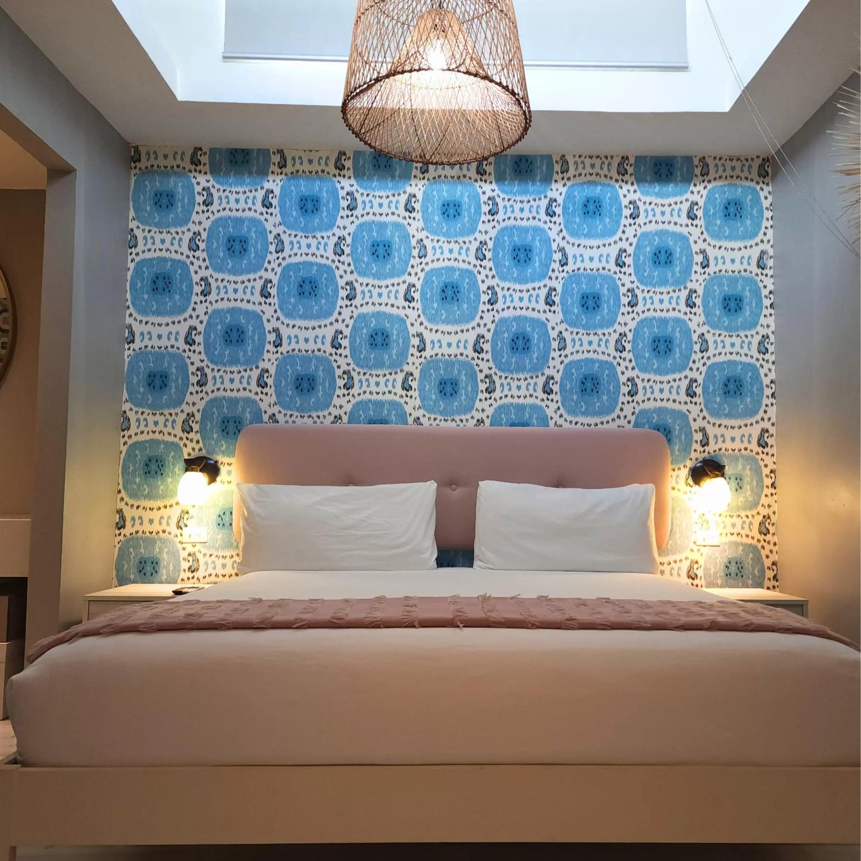 Bed in Trópica Beach Hotel