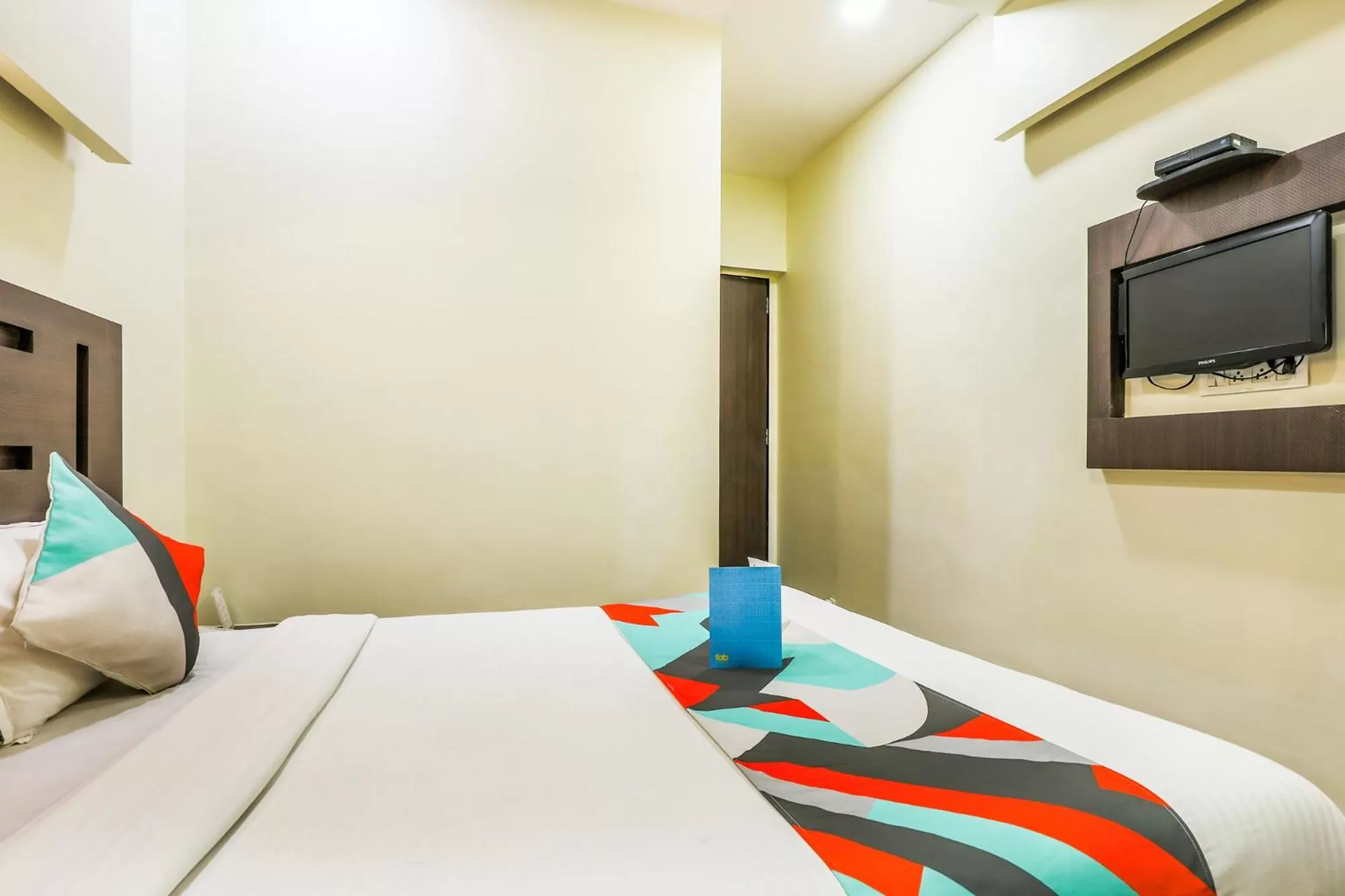 Bedroom, Bed in FabExpress Adore Inn - Nr Mumbai International Airport