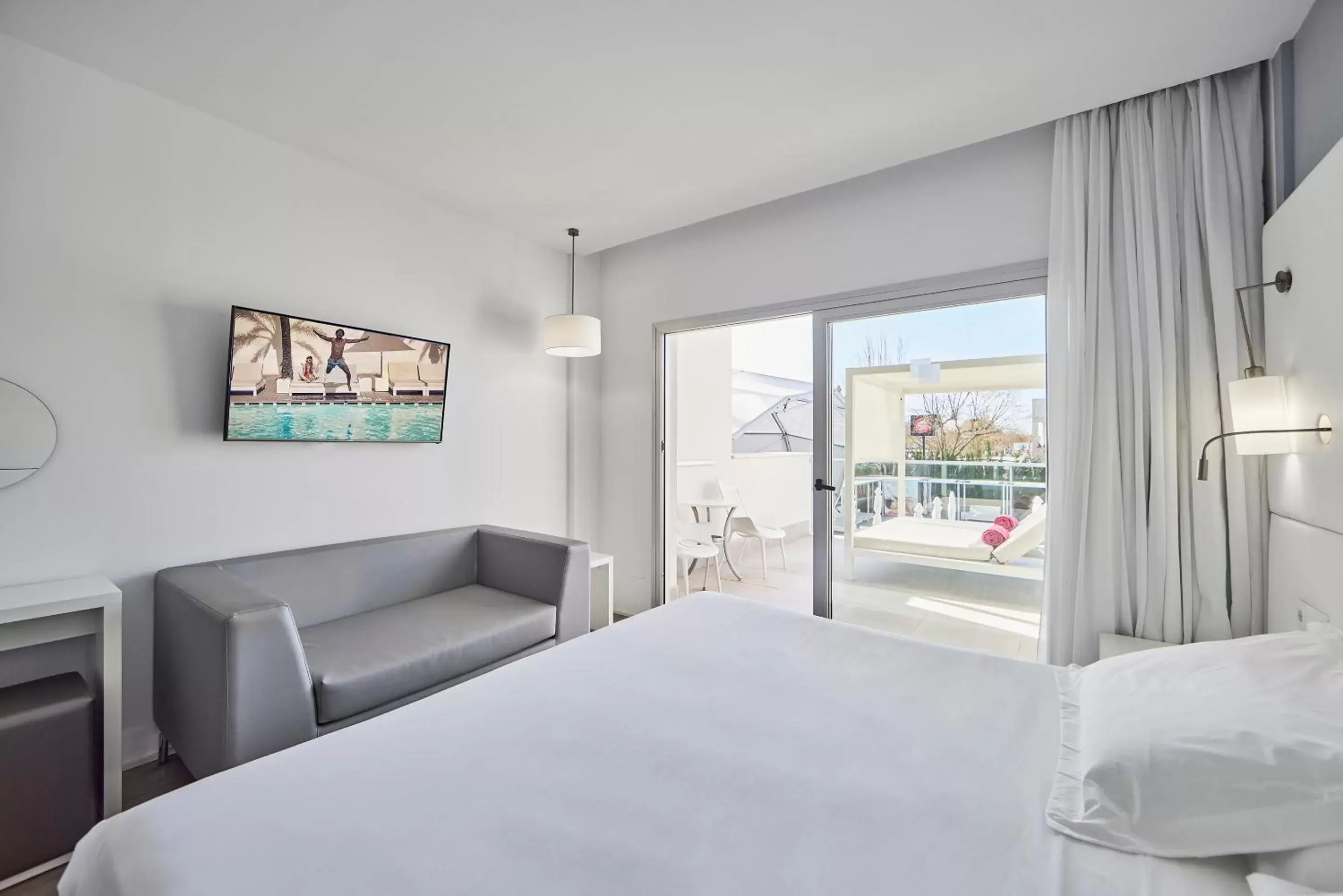 Deluxe Twin Room with Bali-Bed & Pool View in Hotel Astoria Playa Adults Only 4* Sup Deluxe Twin Room with Bali-Bed & Pool View in Hotel Astoria Playa Adults Only 4* Sup