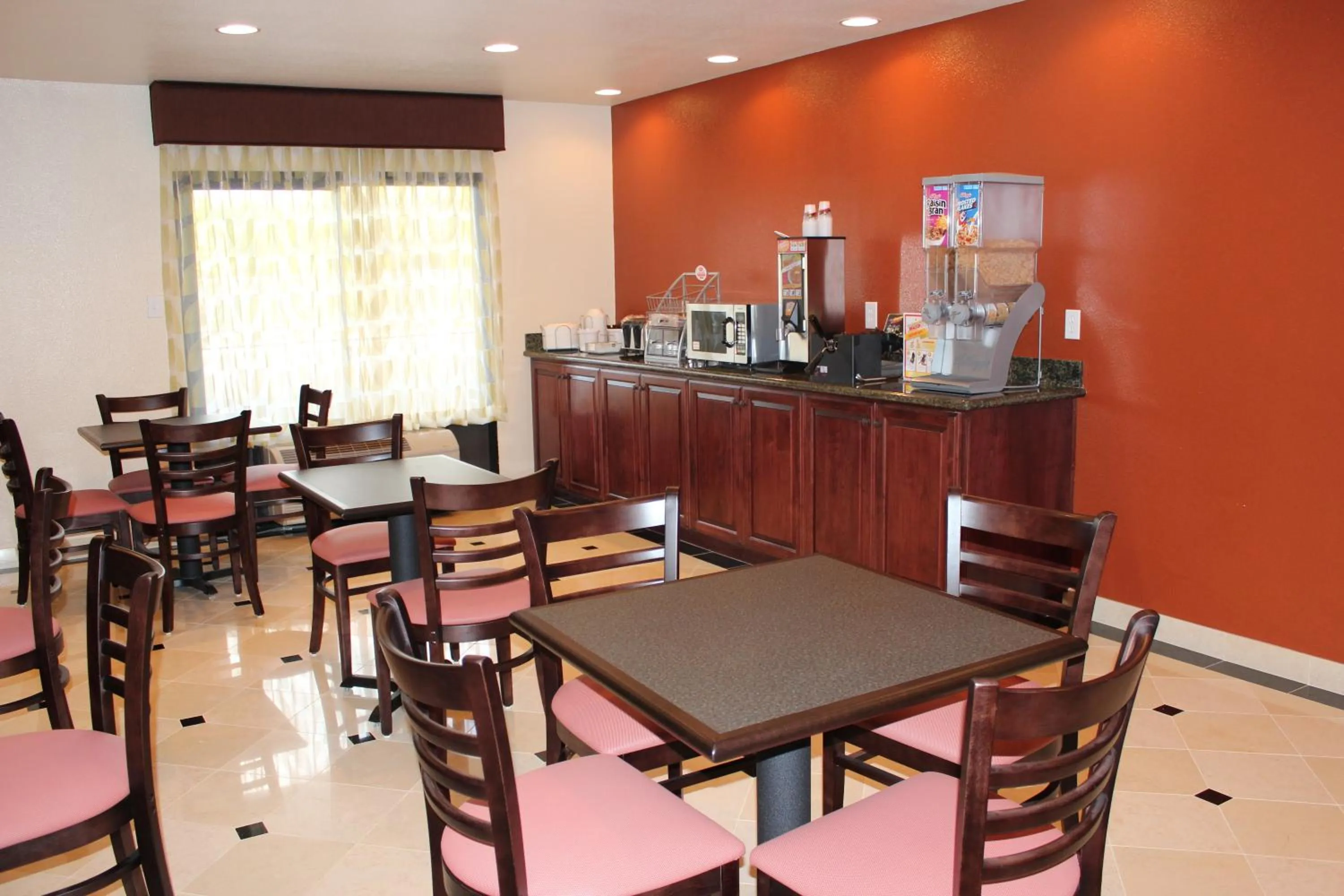 Continental breakfast in Super 8 by Wyndham Vallejo/Napa Valley