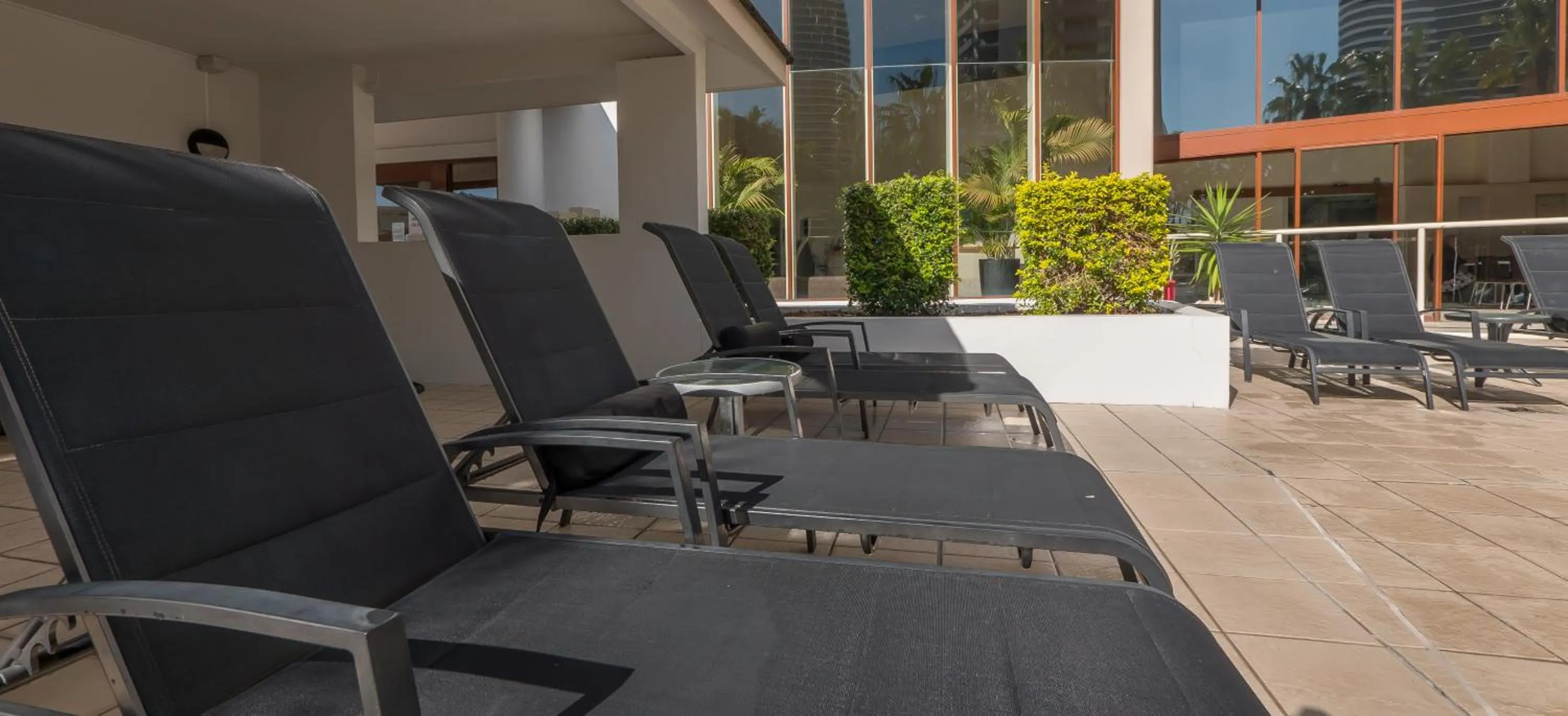 Day in Broadbeach Savannah Resort