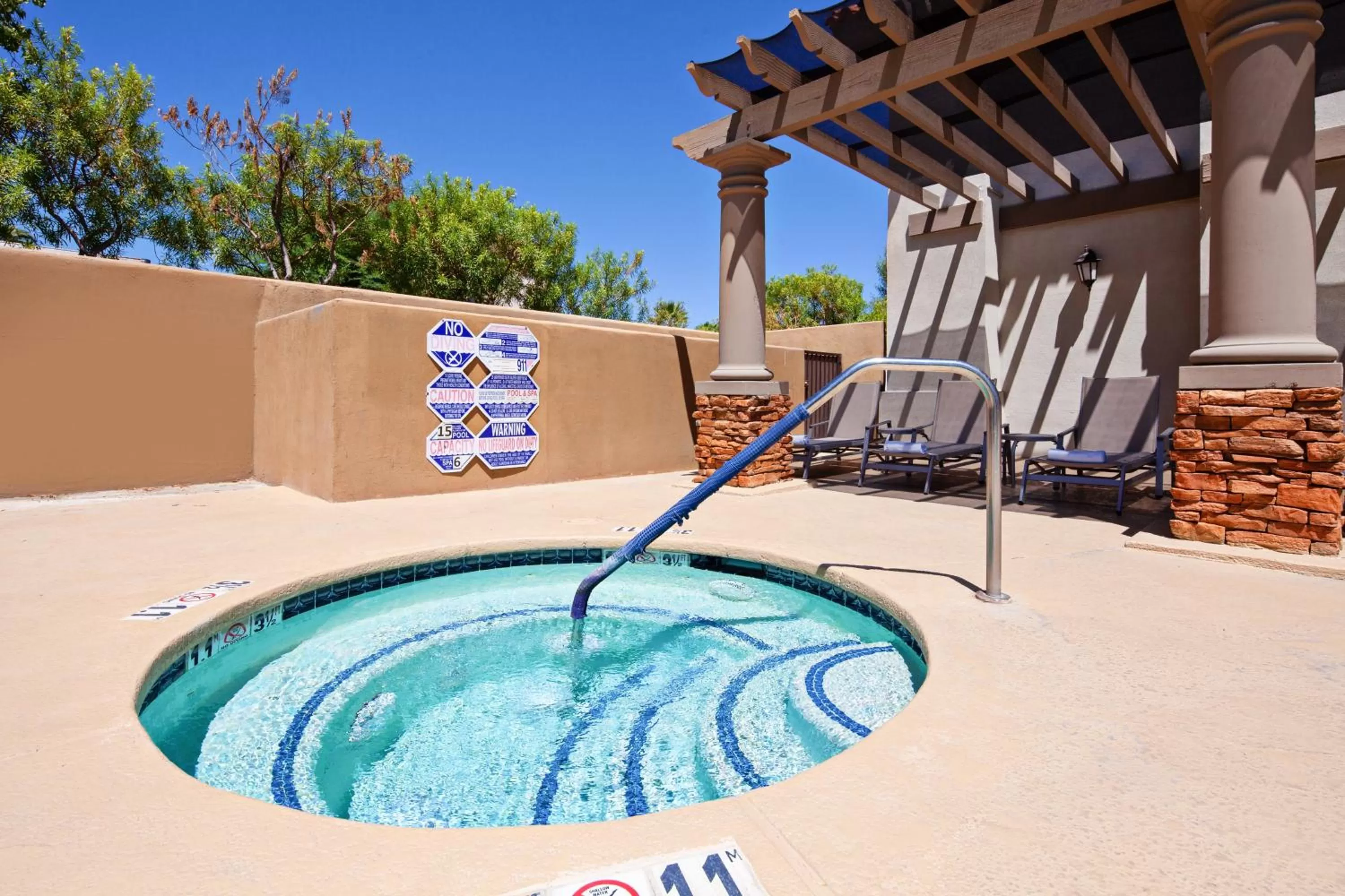 Swimming pool in Holiday Inn Express & Suites Rancho Mirage - Palm Spgs Area by IHG