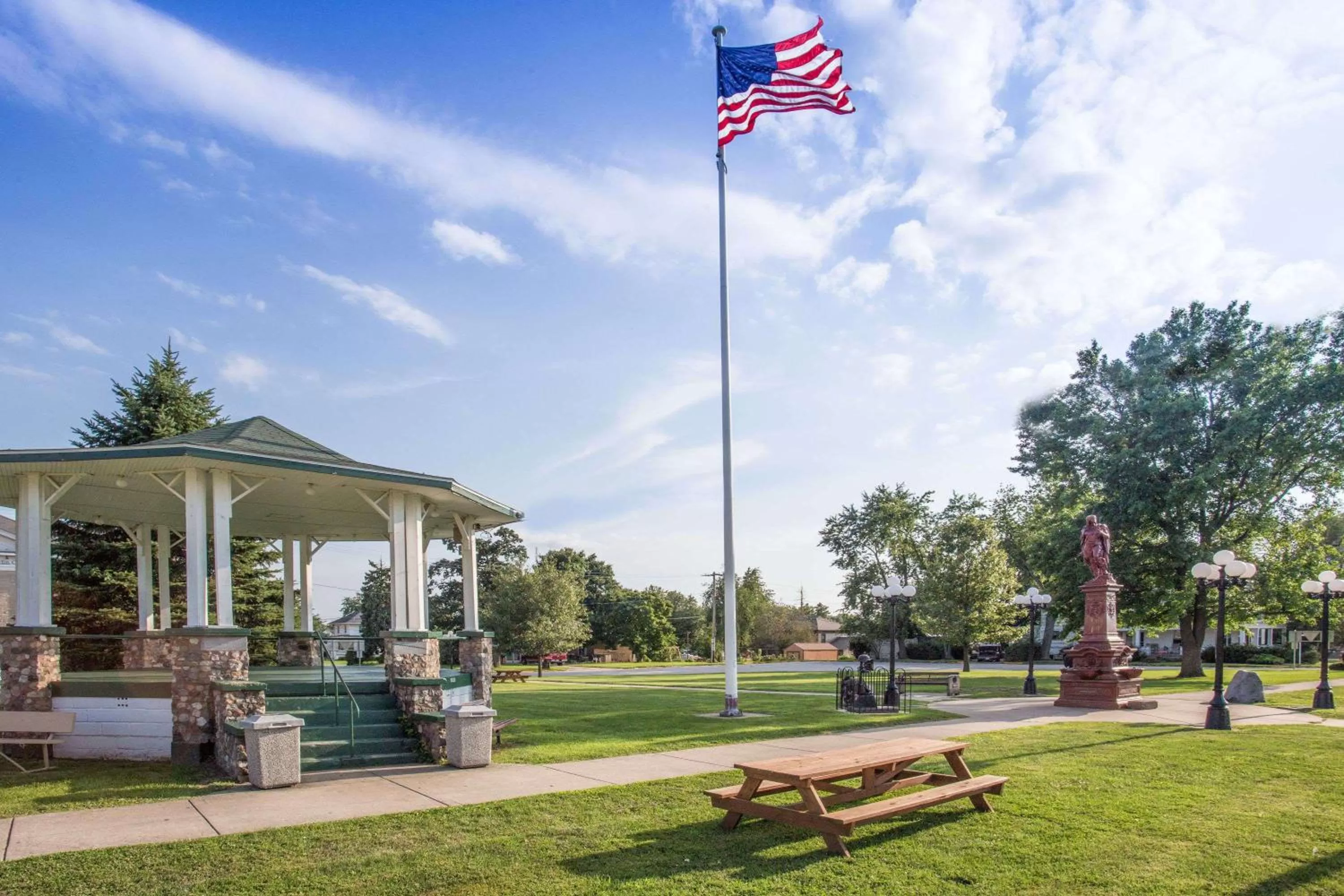 On site, Garden in Days Inn by Wyndham Le Roy/Bloomington Southeast