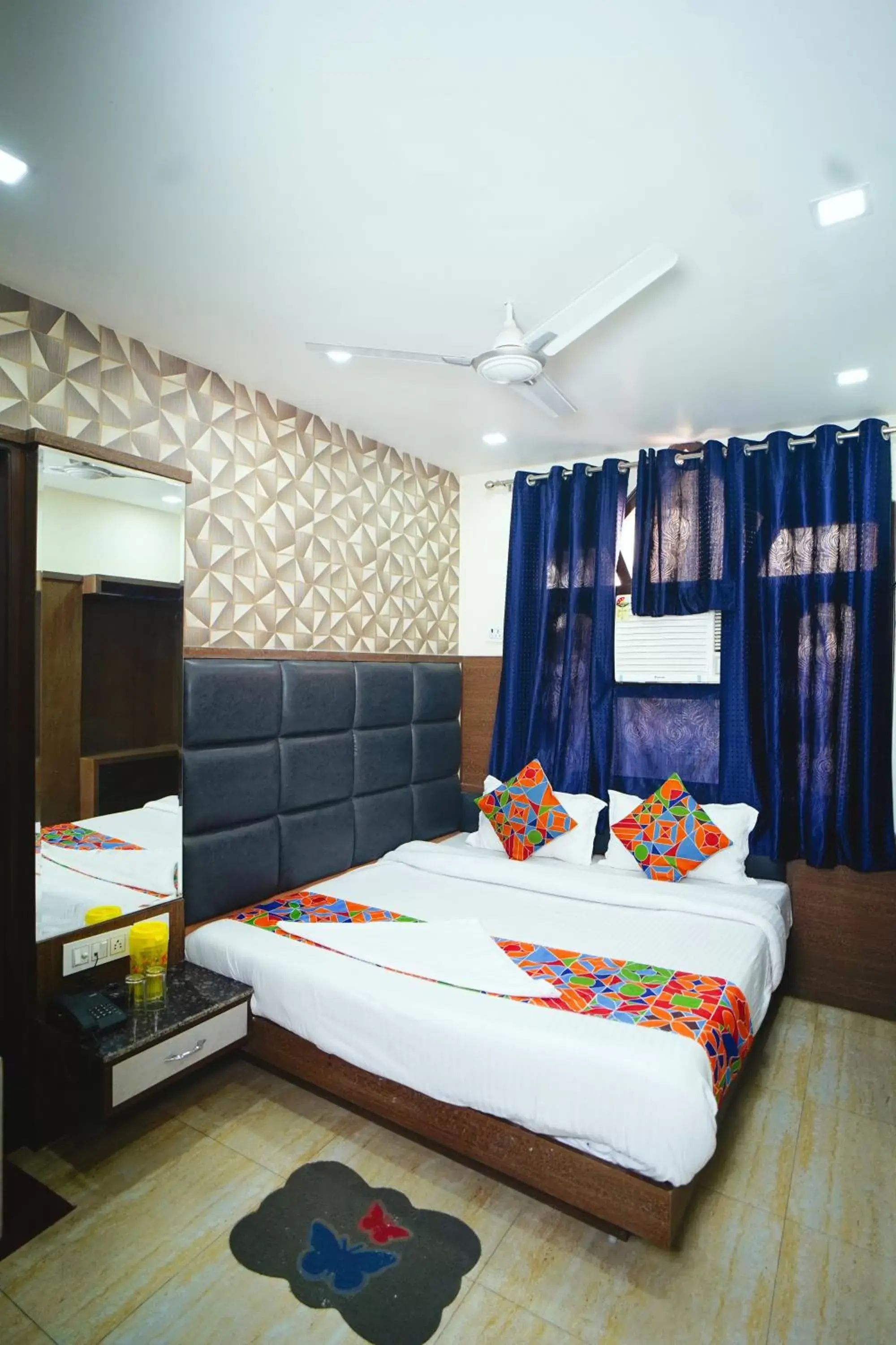 Deluxe Double Room in Hotel Delhi Darshan Deluxe-By RSL Hospitality Deluxe Double Room in Hotel Delhi Darshan Deluxe-By RSL Hospitality