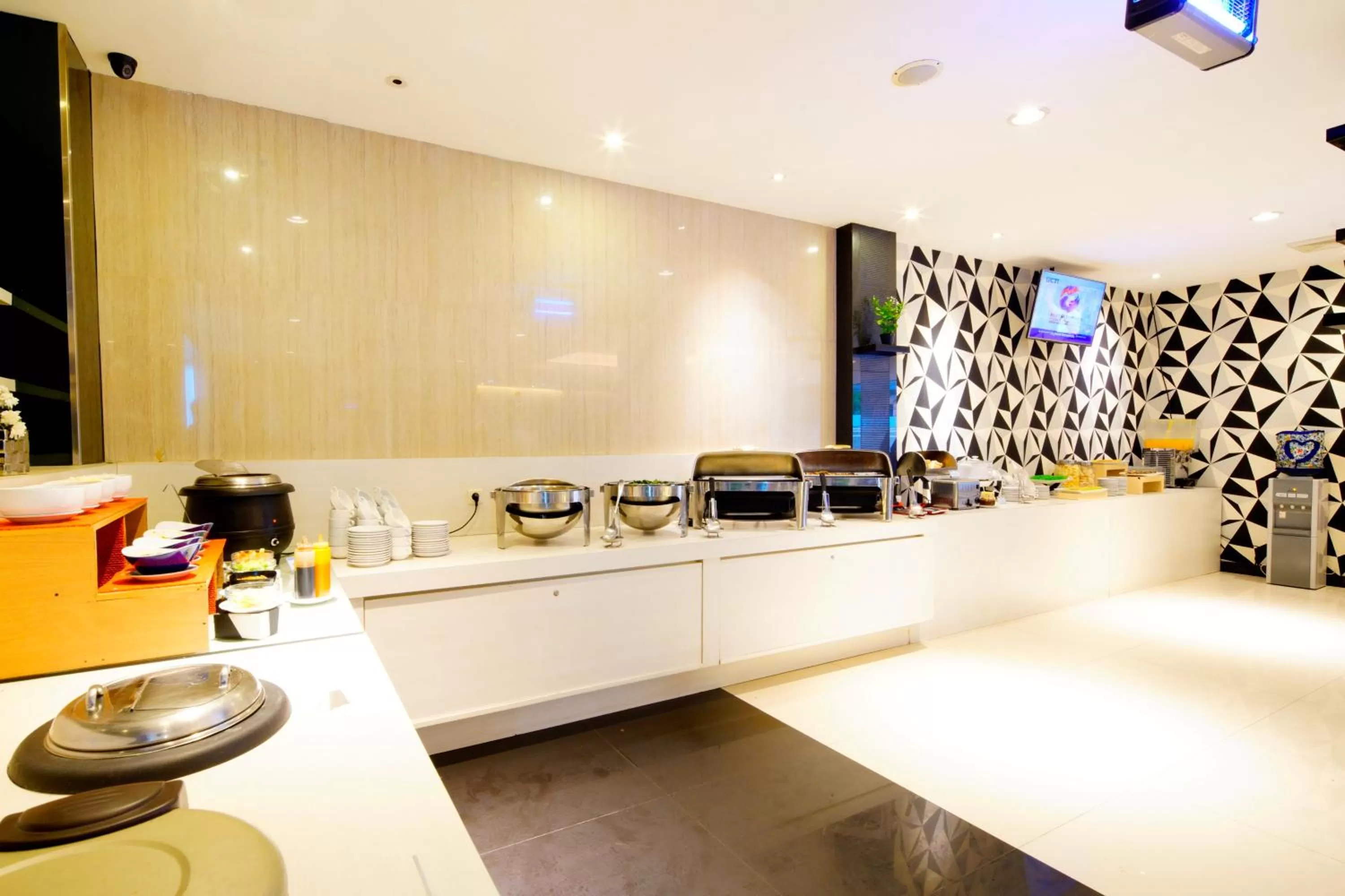 Restaurant/places to eat in Hotel 88 Mangga Besar Raya 120 Jakarta By WH