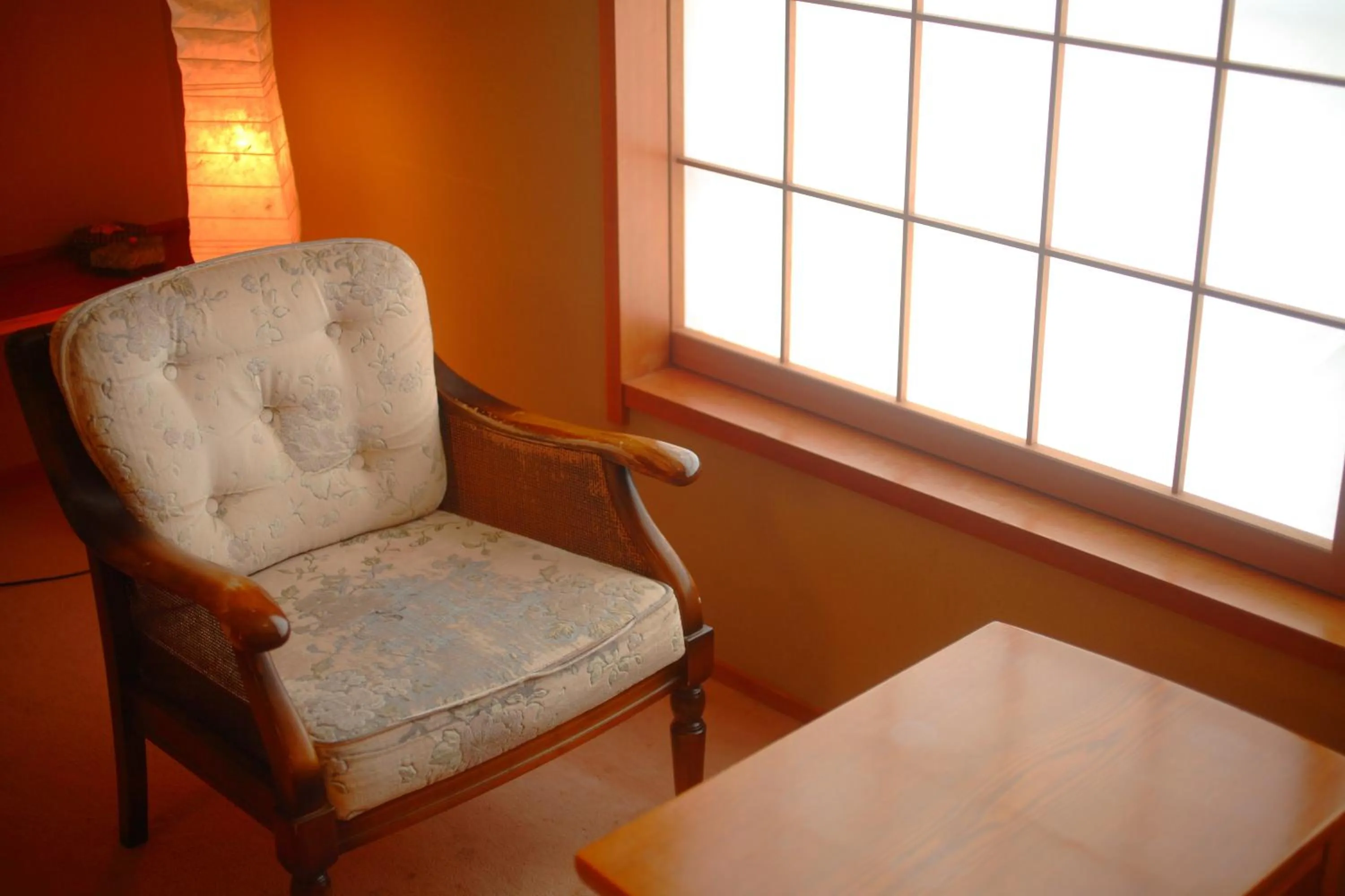 Seating area in Sakaeya