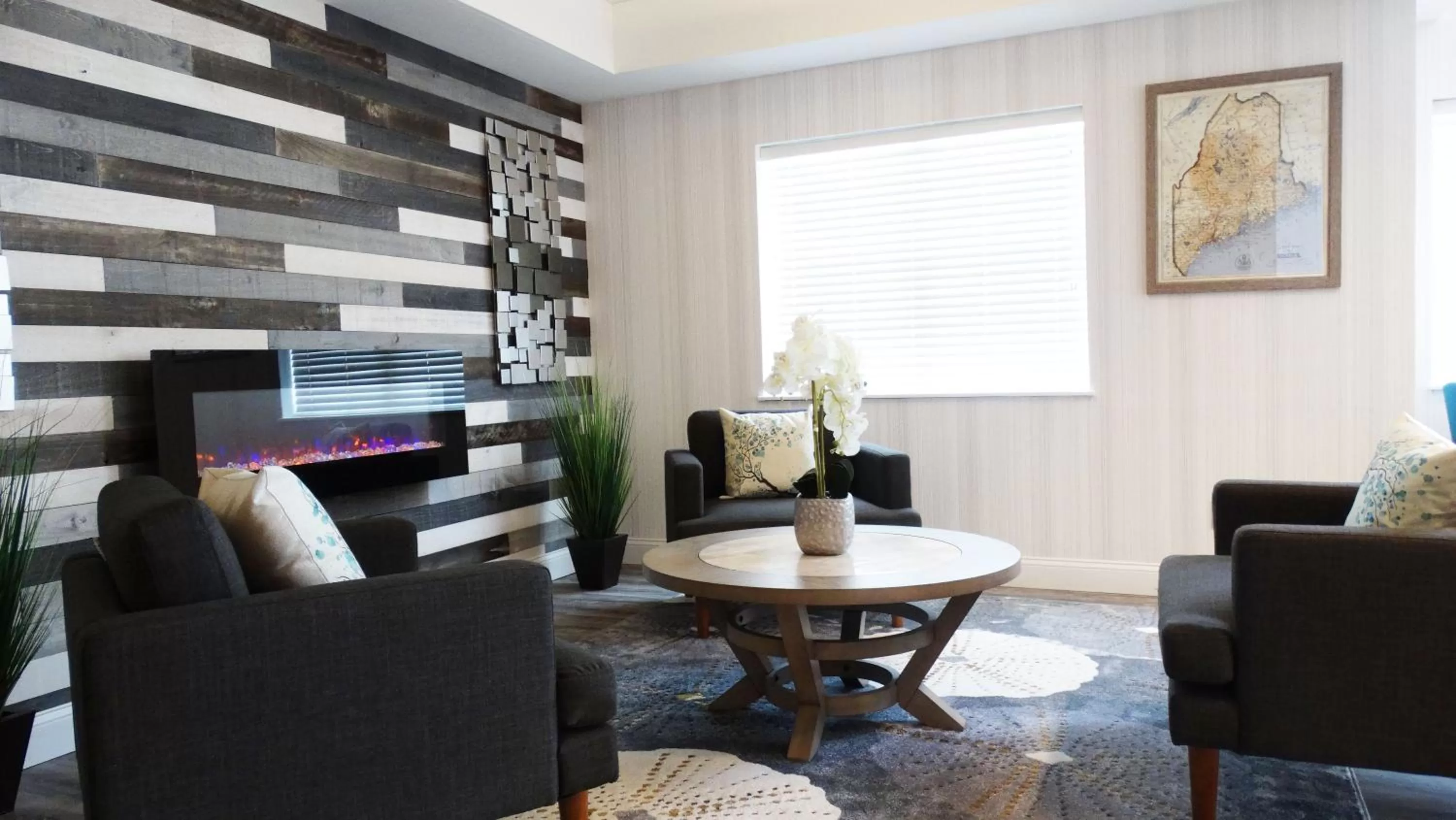 Lobby or reception in York Microtel Inn & Suites by Wyndham