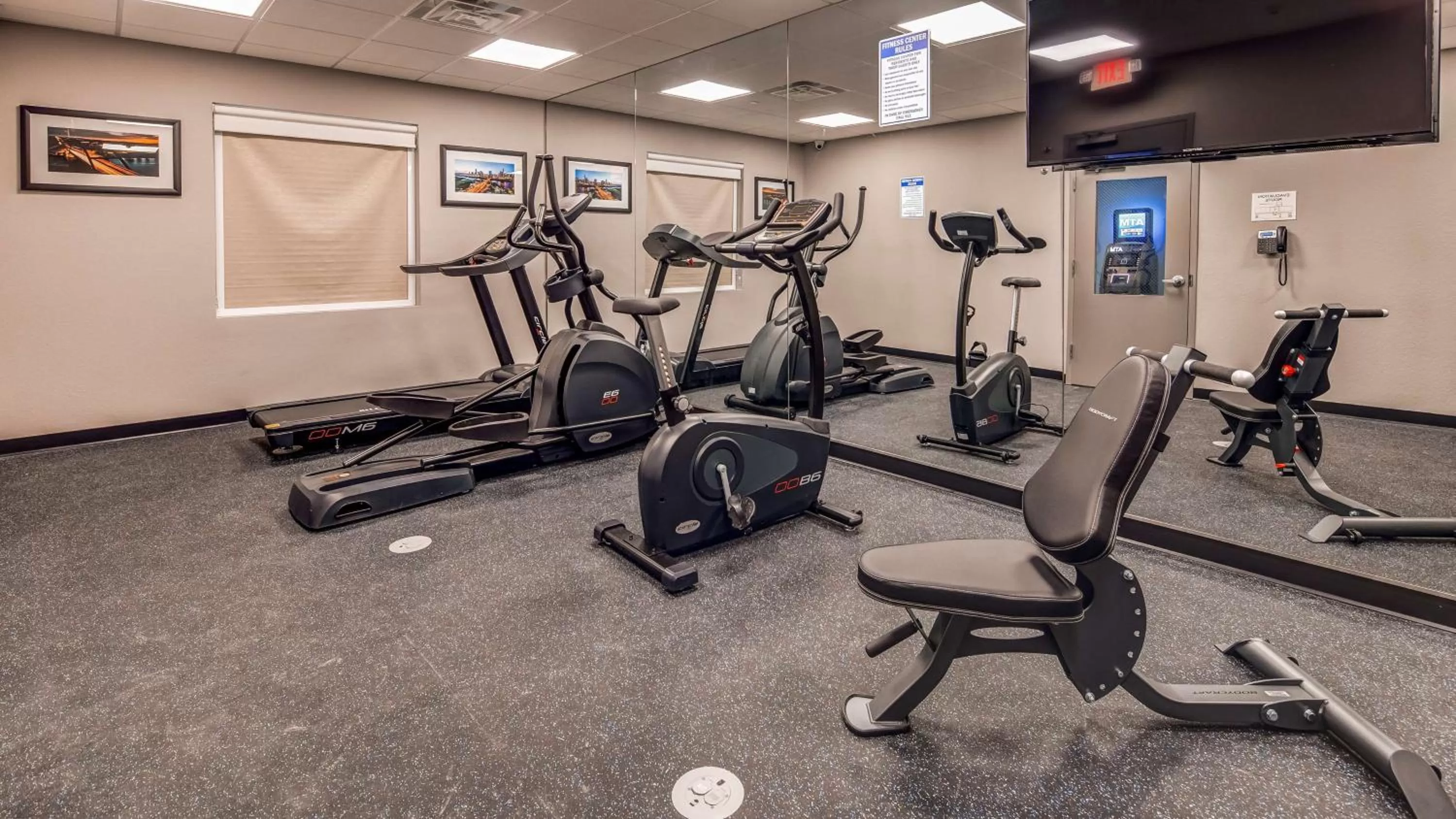 Fitness centre/facilities in SureStay Plus Hotel by Best Western Humble