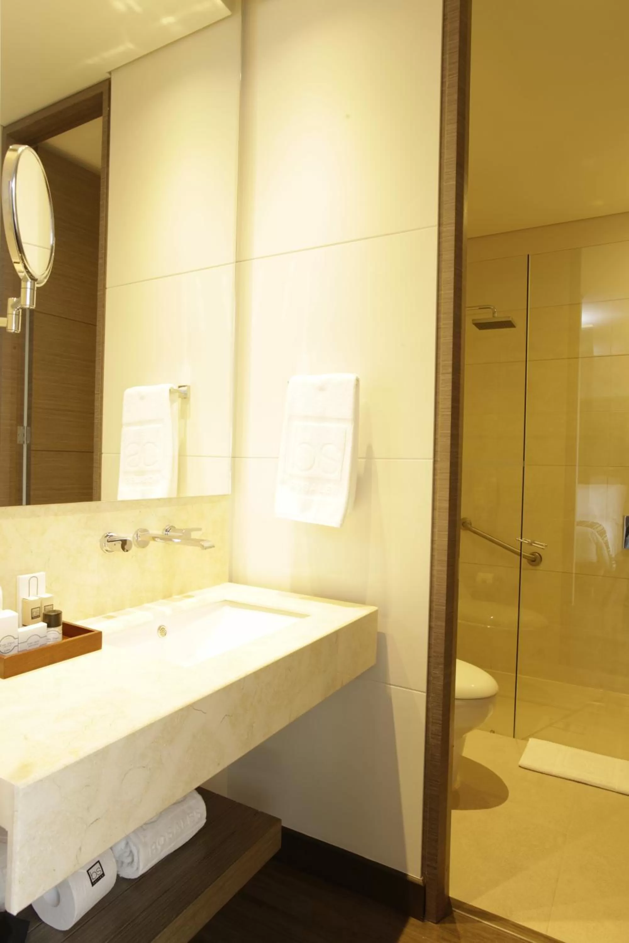 Bathroom in bs Rosales Hotel