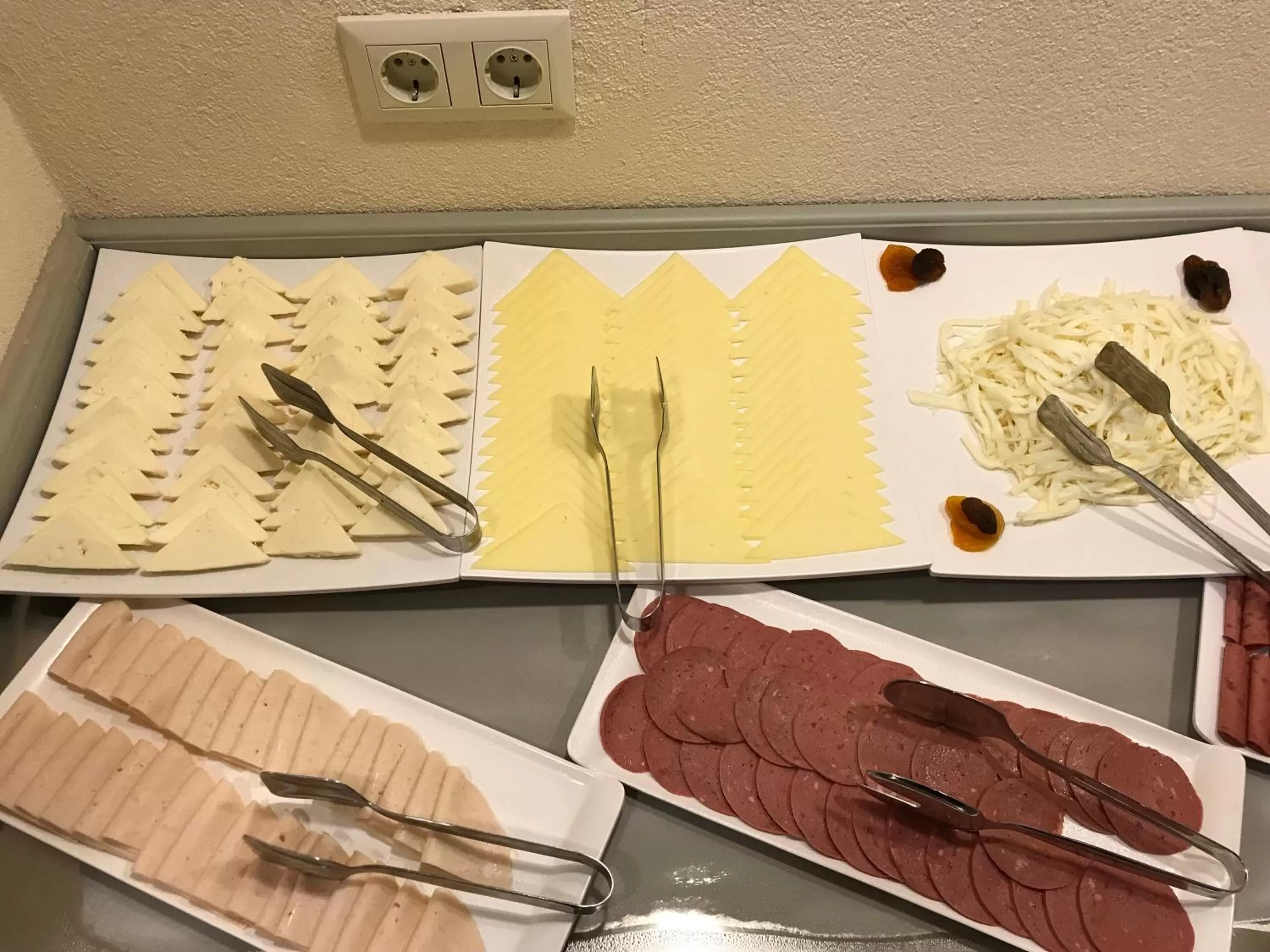 Restaurant/places to eat in GALATAHAN Hotel Istanbul Karakoy