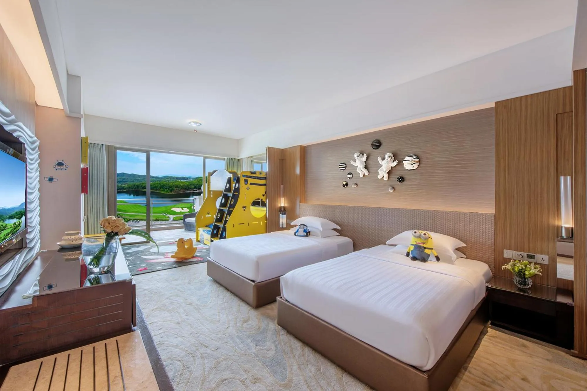children, Bed in Mission Hills Hotel Resorts Dongguan