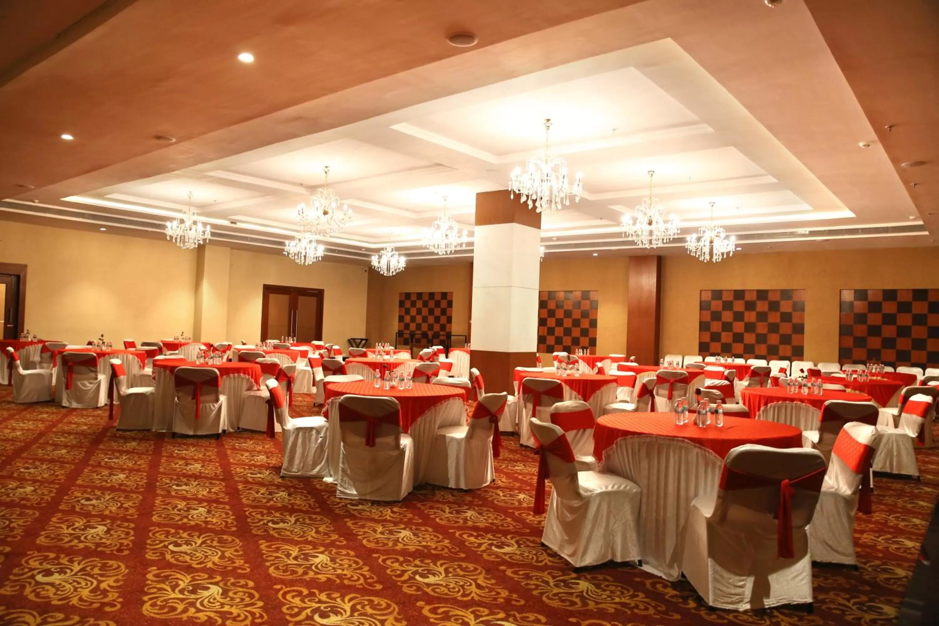 Banquet/Function facilities in Ramada Jamshedpur Bistupur