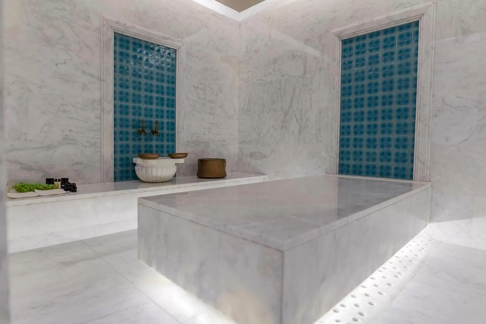 Spa and wellness centre/facilities in Kaya Izmir Thermal & Convention