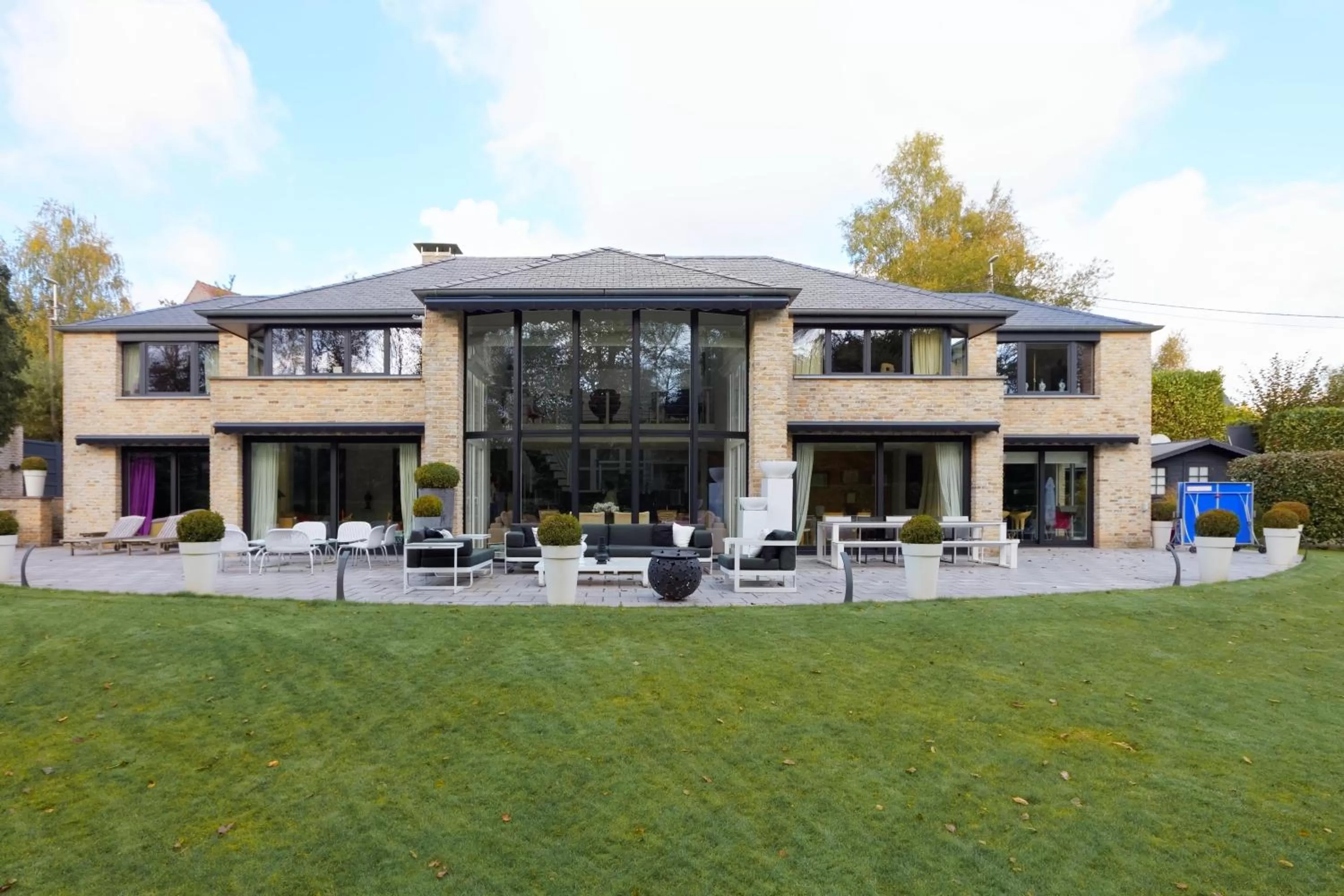 Facade/entrance in Villa Tiffany