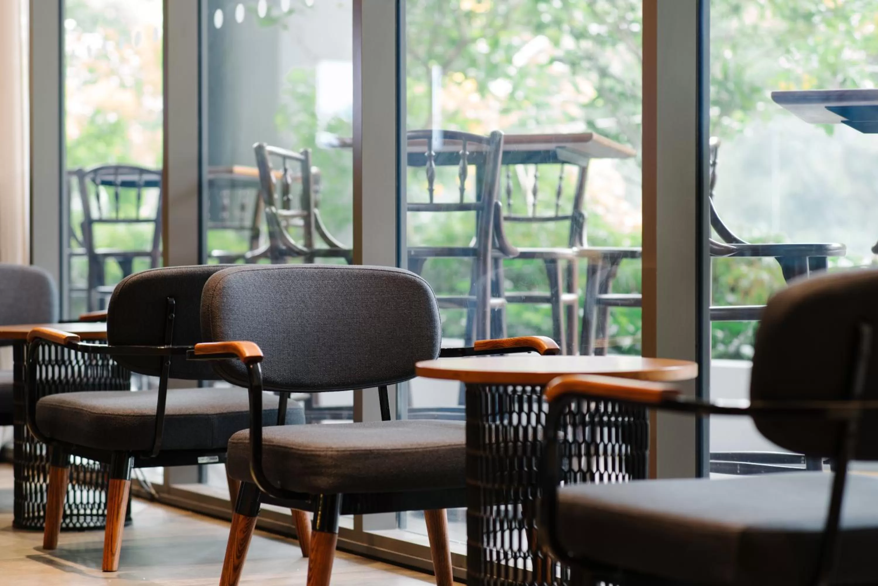 Communal lounge/ TV room in Hotel Traveltine Downtown Singapore, Trademark Collection