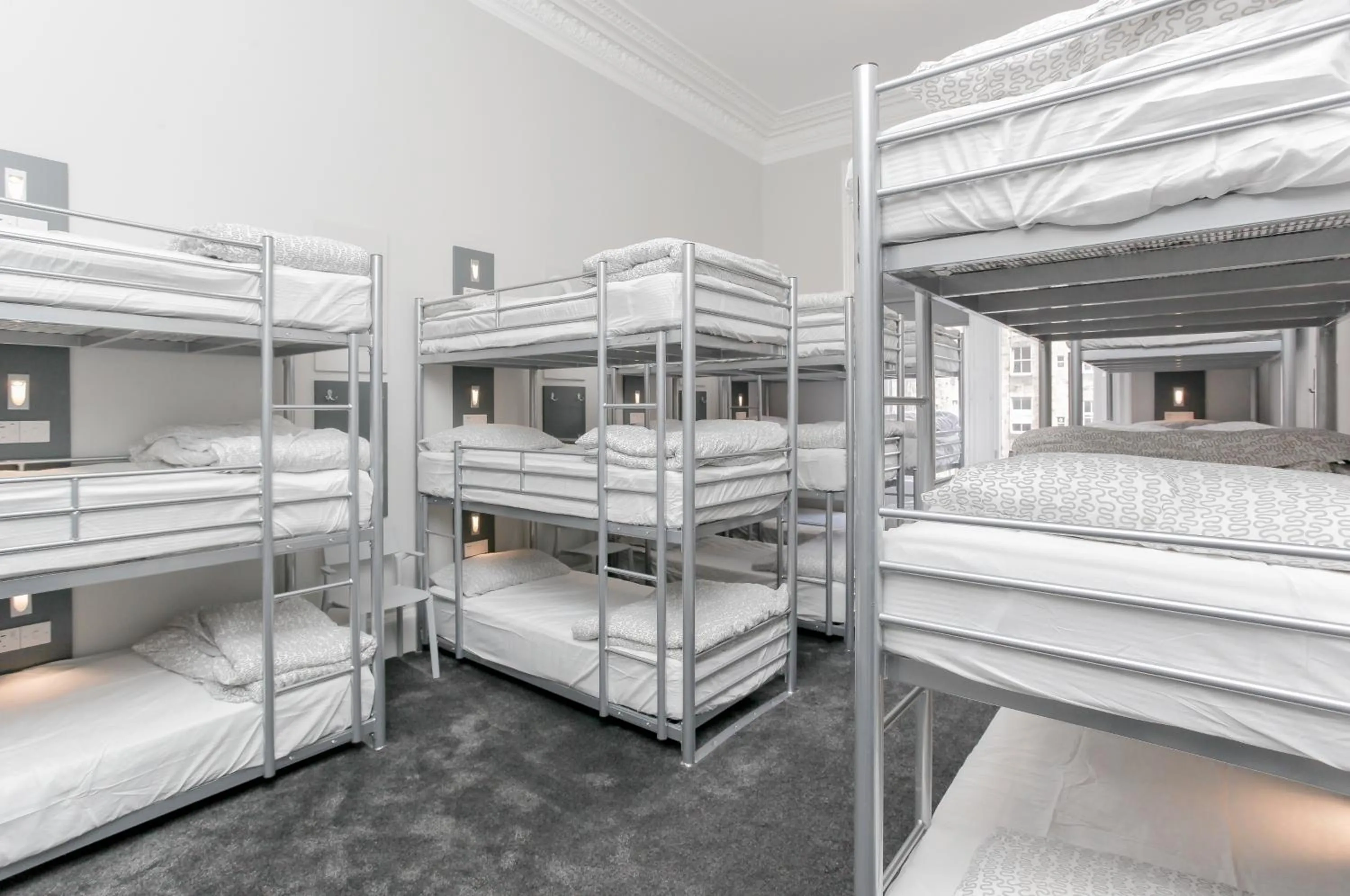 Bedroom, Bed in West End Hotel