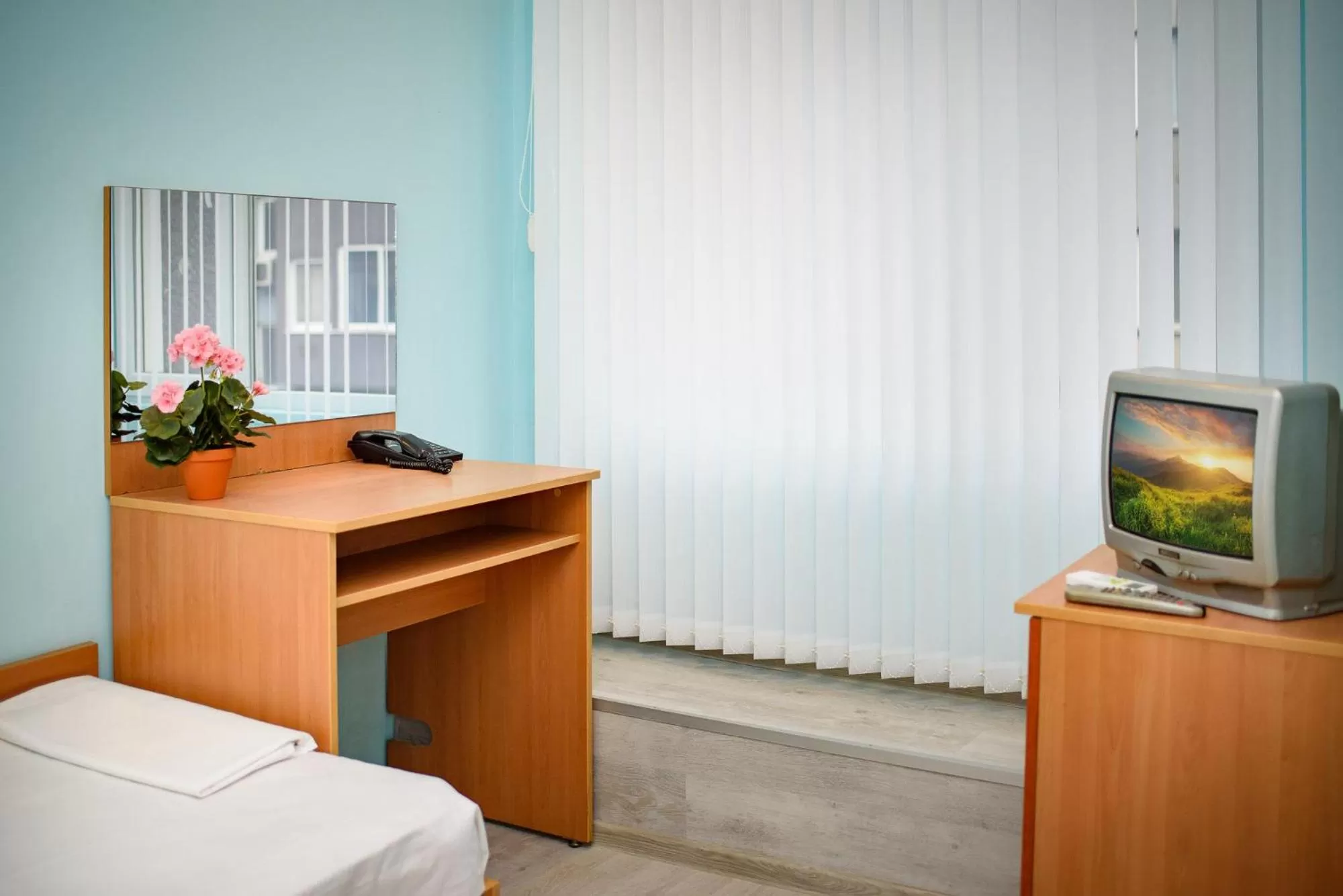 Photo of the whole room, Bed in Family Hotel Varna